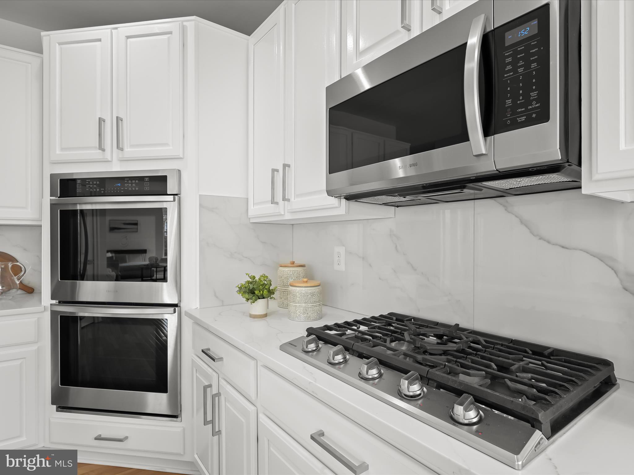 ARORA HILLS - Residential