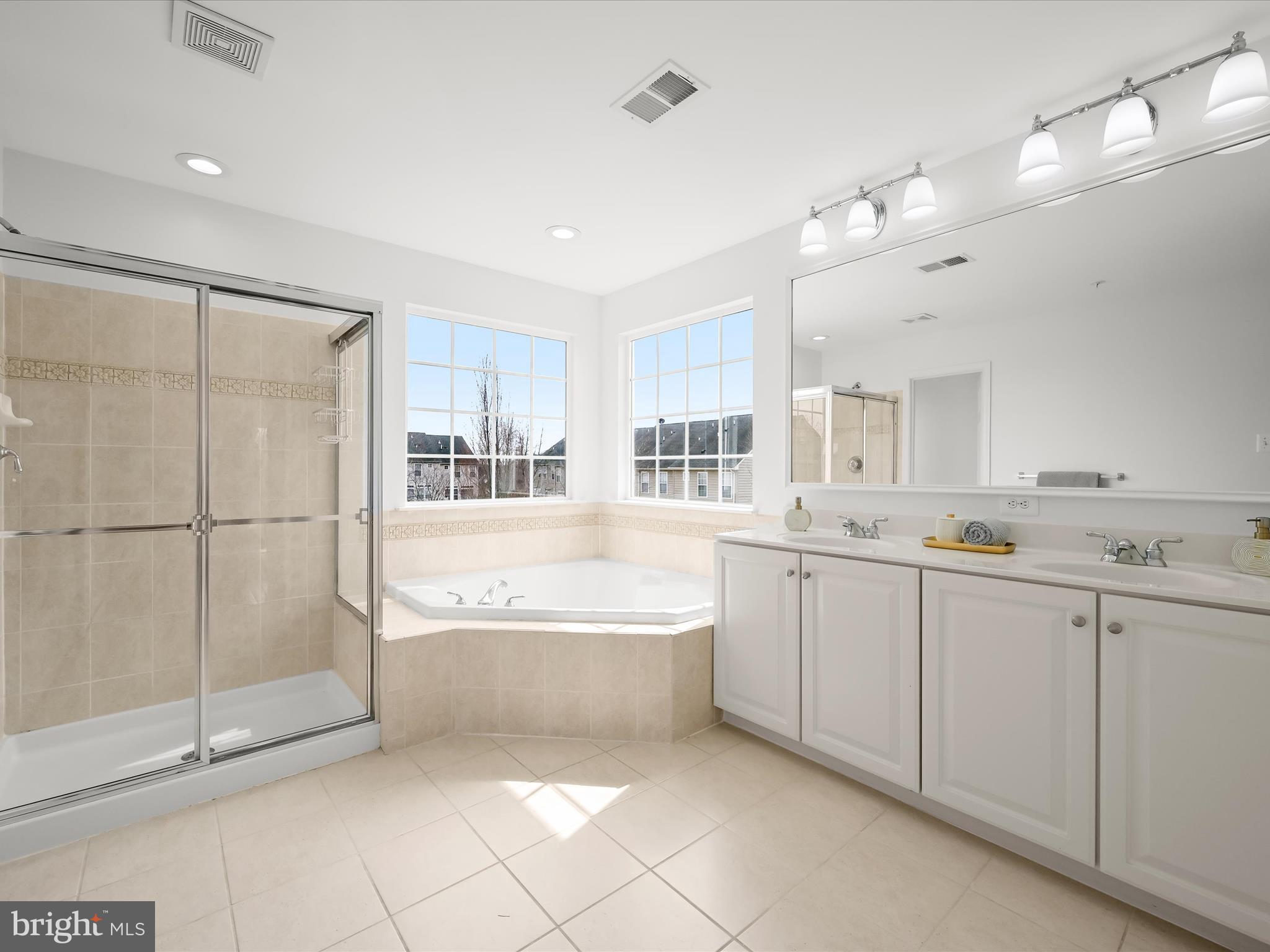 ARORA HILLS - Residential