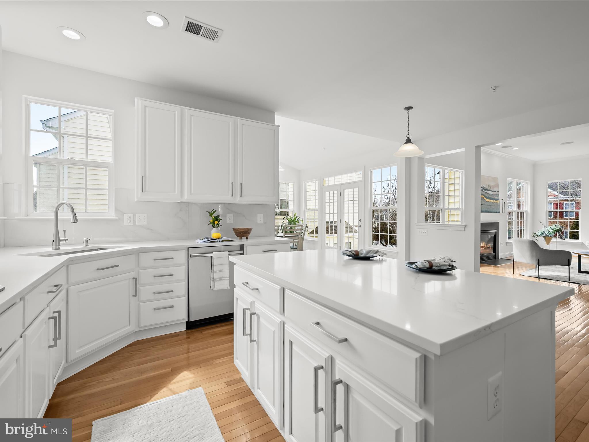 ARORA HILLS - Residential