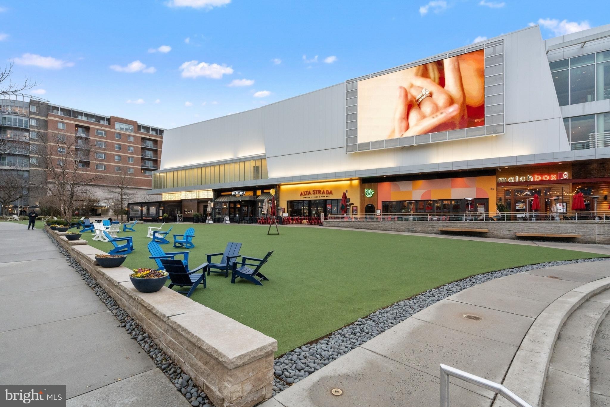 WOODBURN VILLAGE - Residential