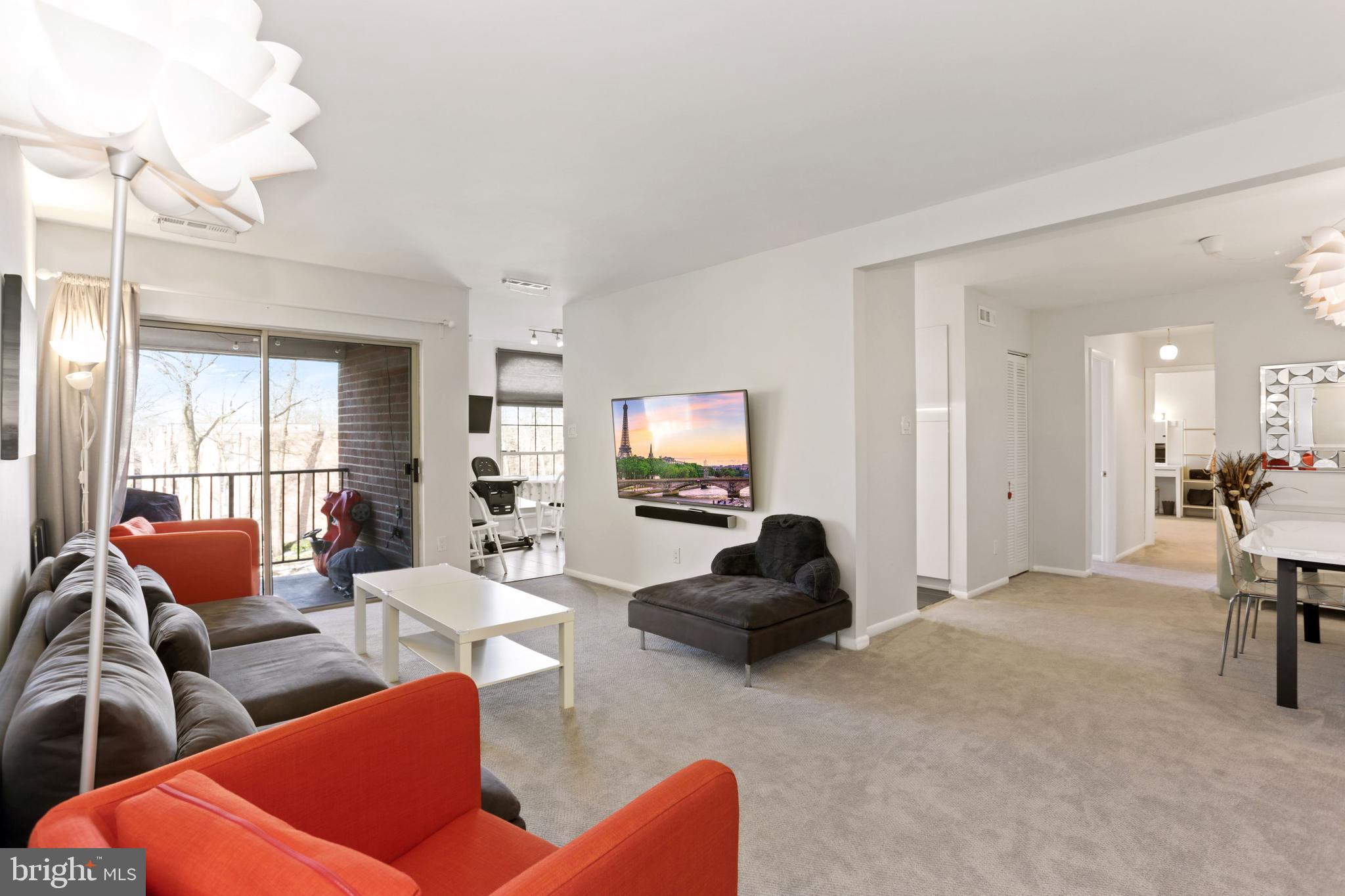 WOODBURN VILLAGE - Residential