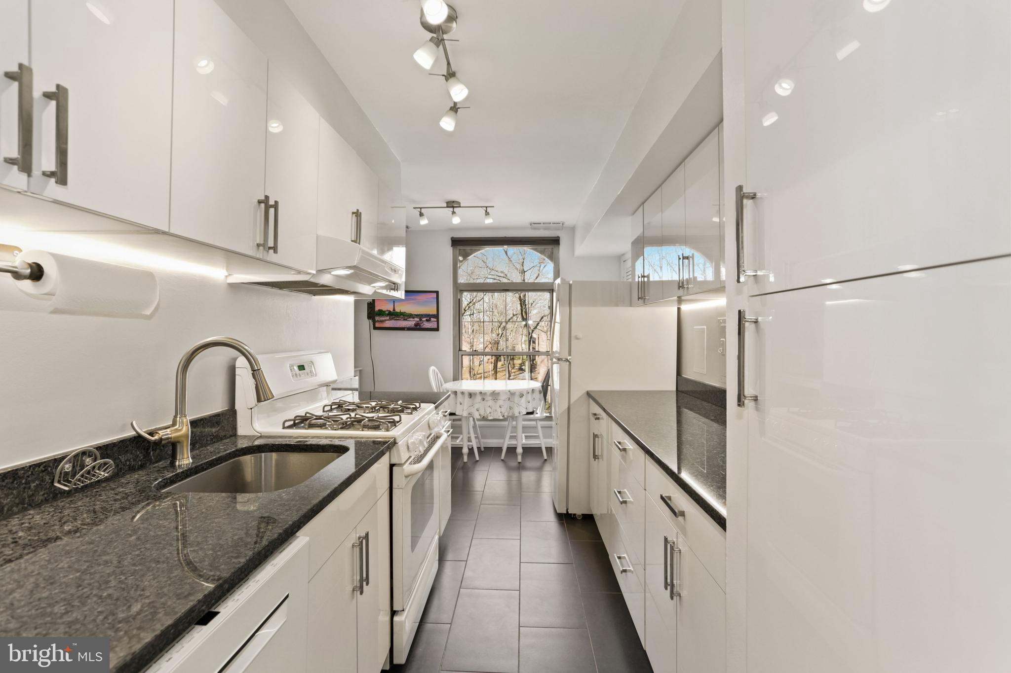 WOODBURN VILLAGE - Residential