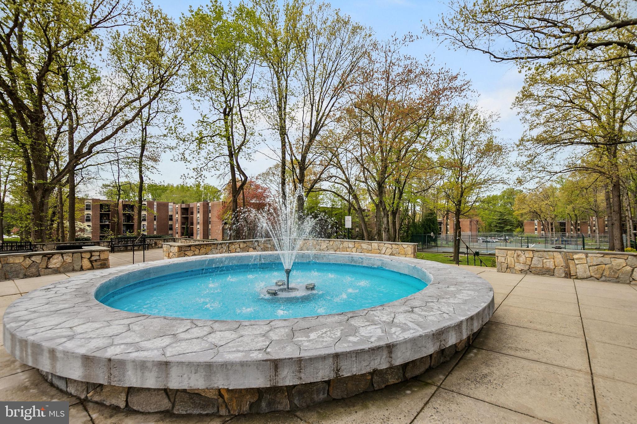 WOODBURN VILLAGE - Residential