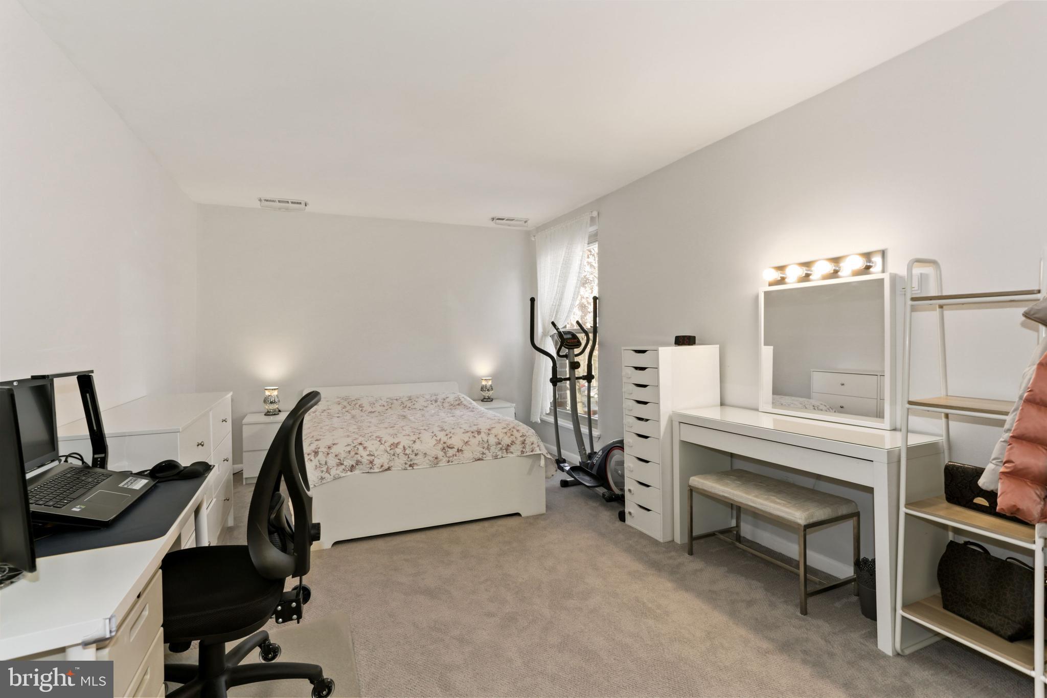 WOODBURN VILLAGE - Residential