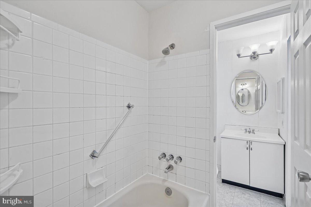 VILLAGE OF HARPERS CHOICE - Residential