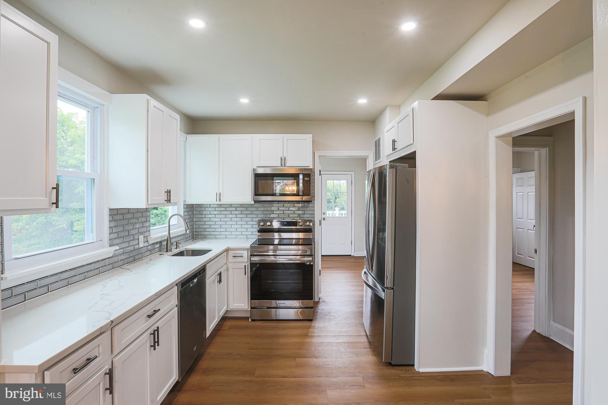 ROSEDALE - Residential Lease