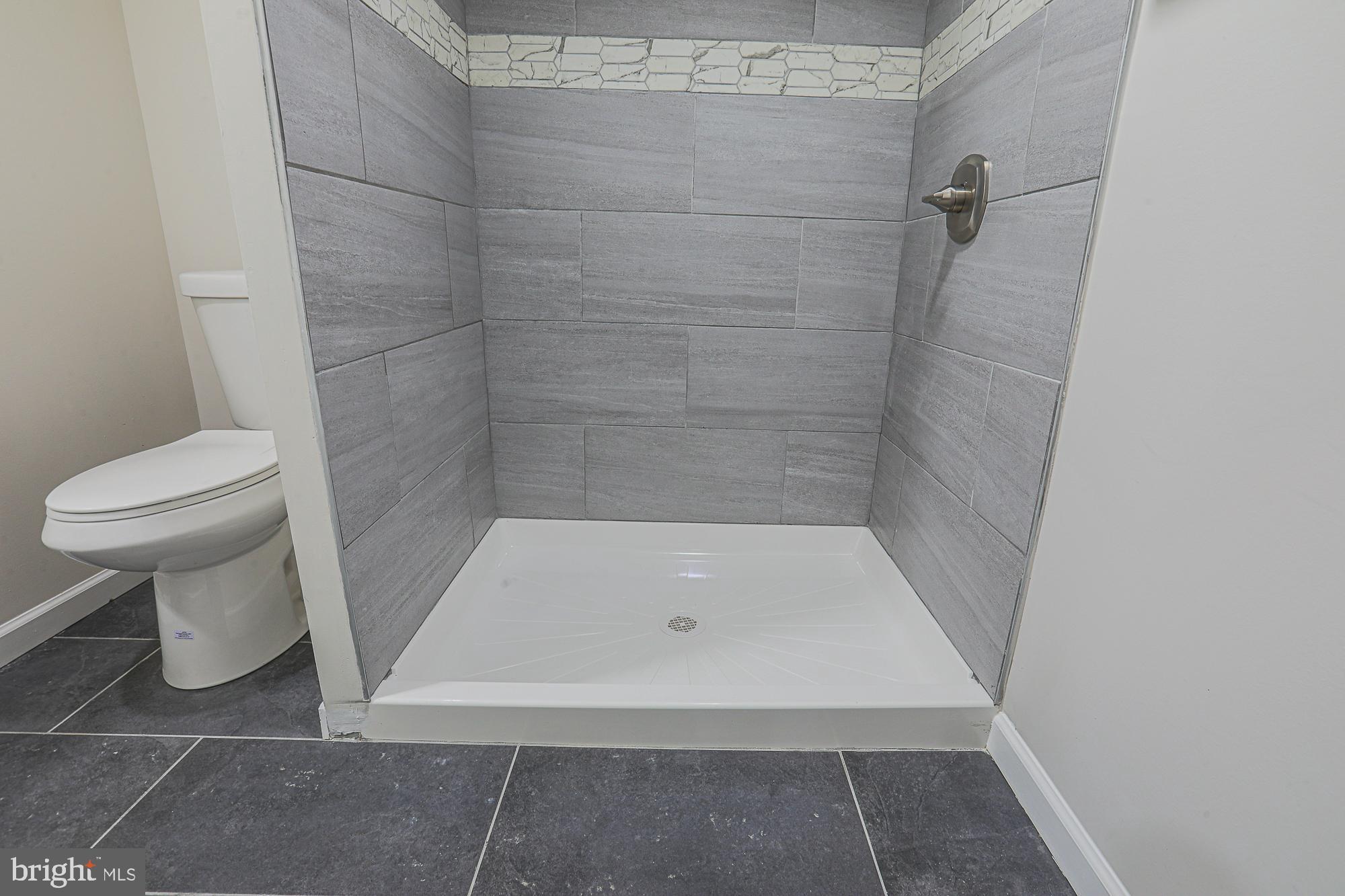 ROSEDALE - Residential Lease