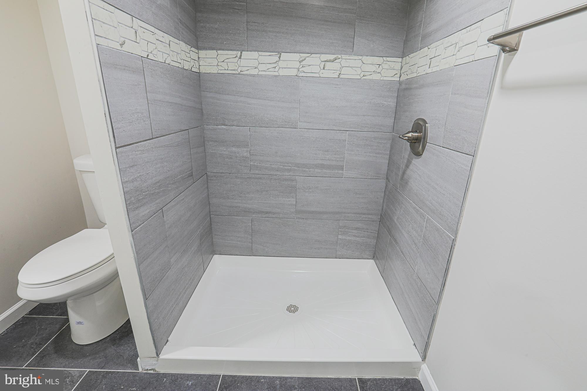 ROSEDALE - Residential Lease