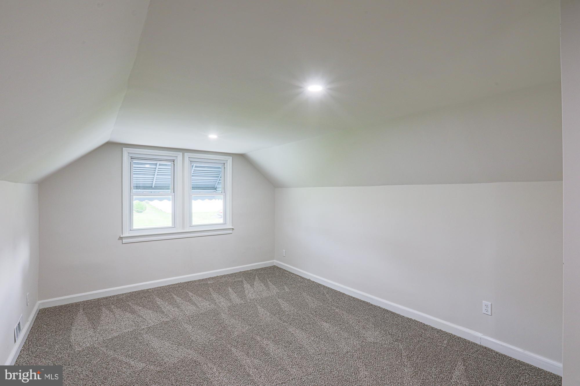 ROSEDALE - Residential Lease