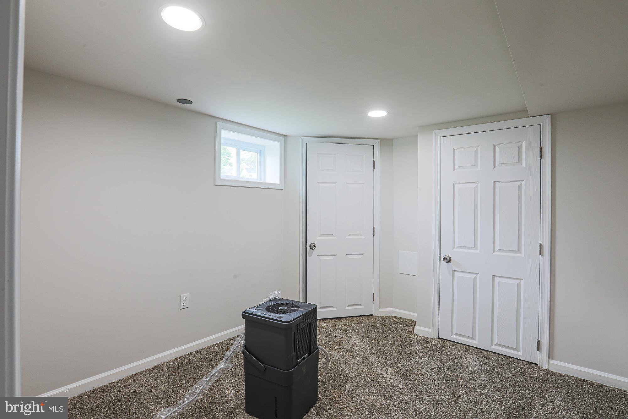 ROSEDALE - Residential Lease