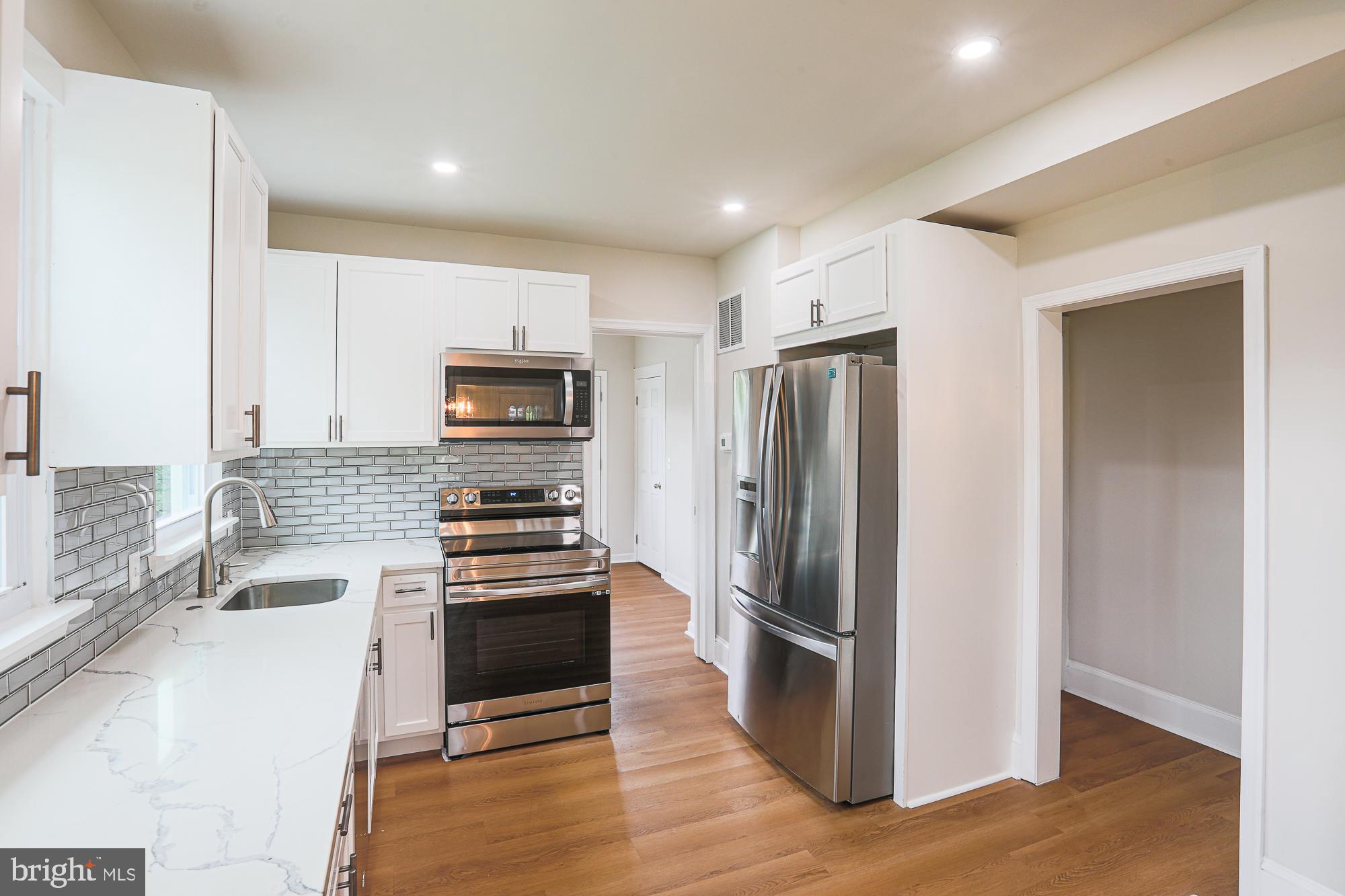 ROSEDALE - Residential Lease