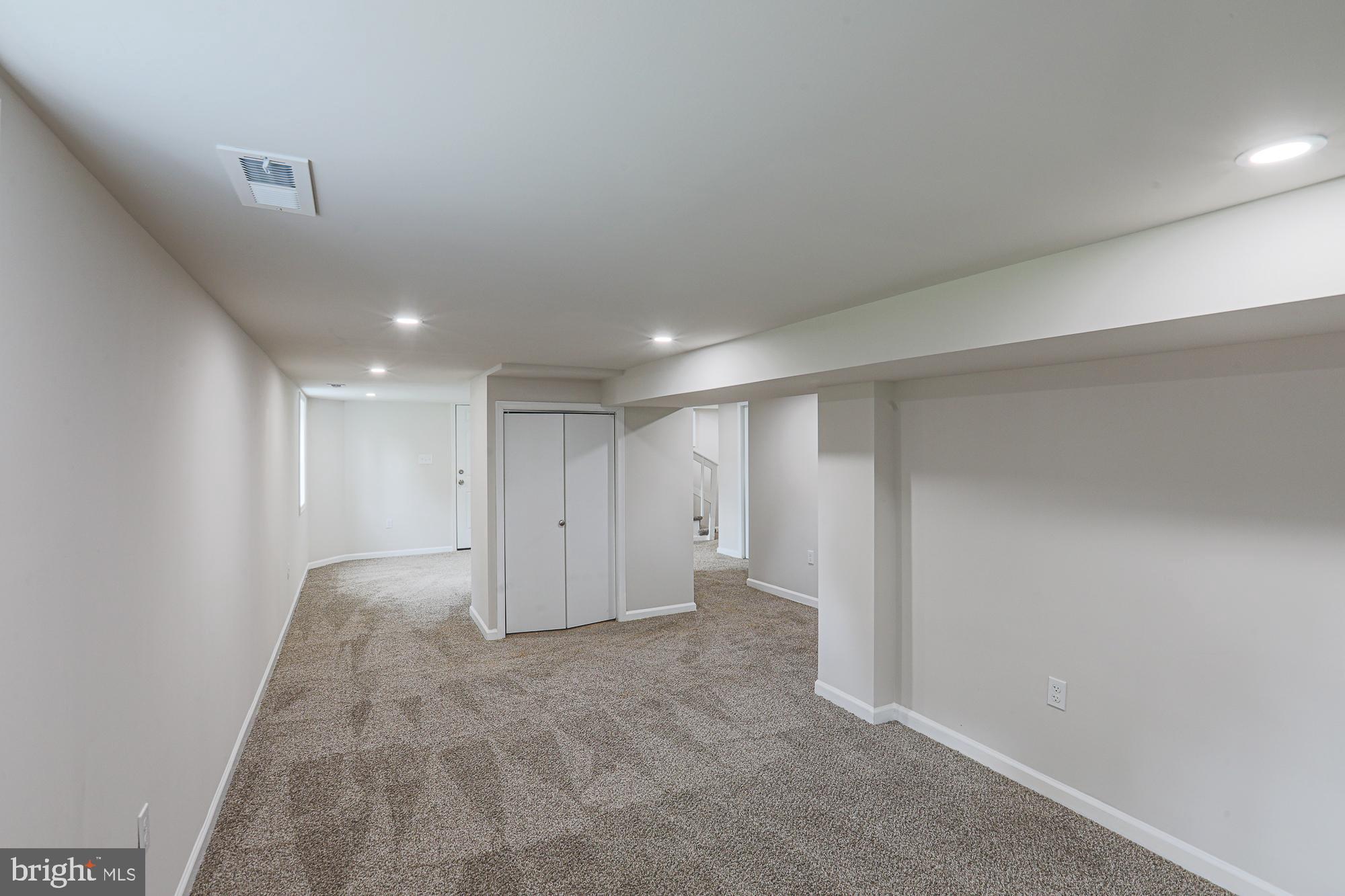 ROSEDALE - Residential Lease