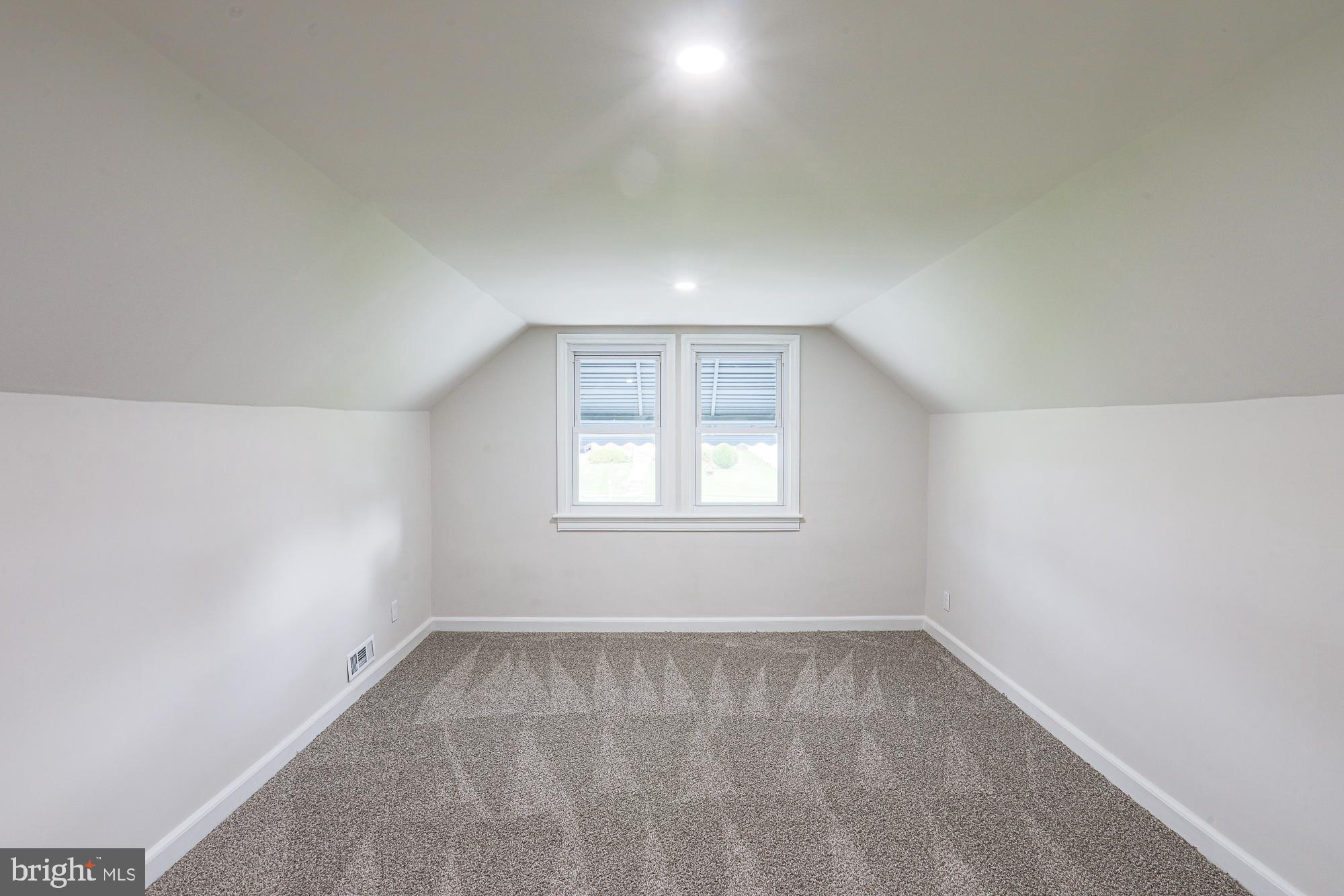 ROSEDALE - Residential Lease