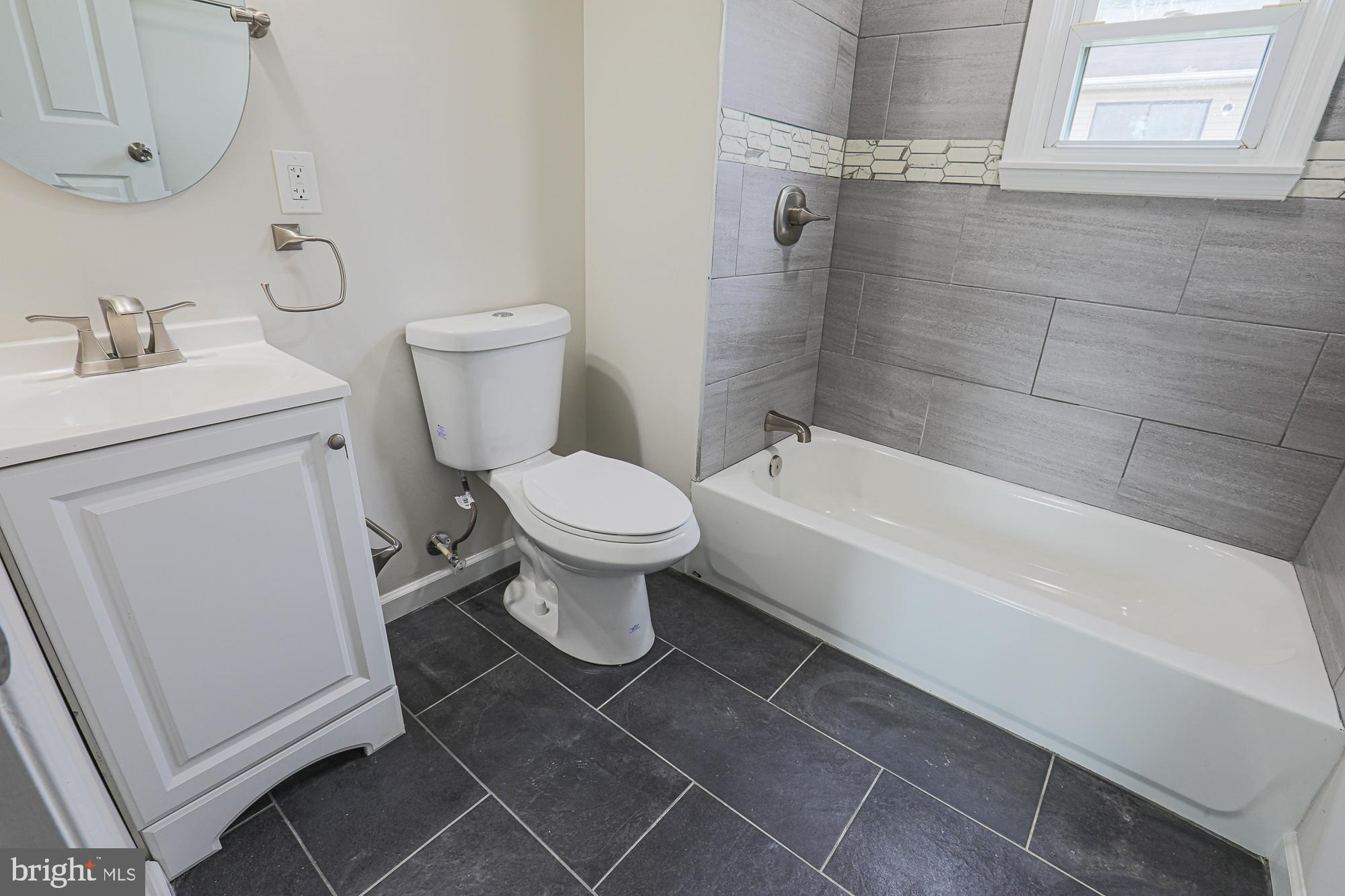 ROSEDALE - Residential Lease