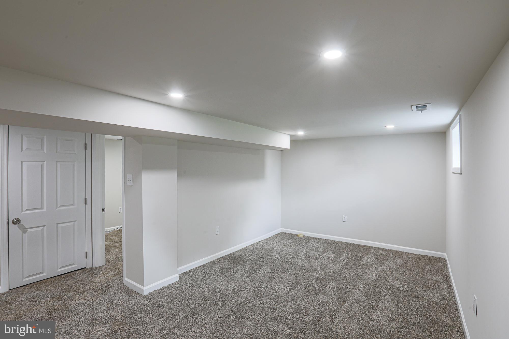 ROSEDALE - Residential Lease