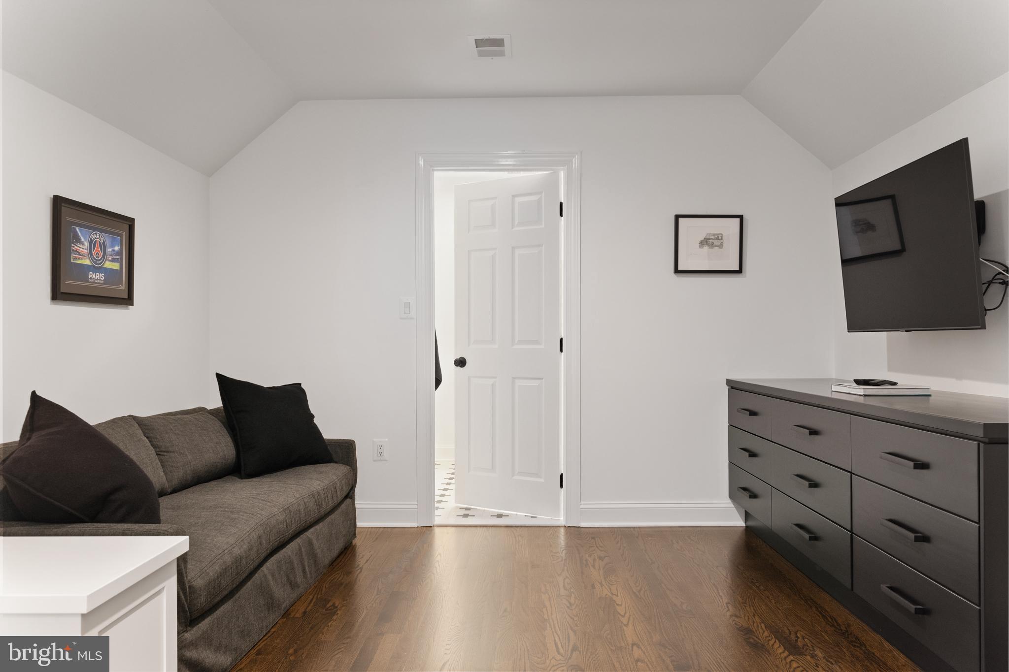 AMBERLEY - Residential