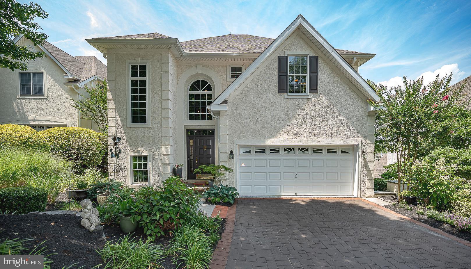 MERION HILL - Residential