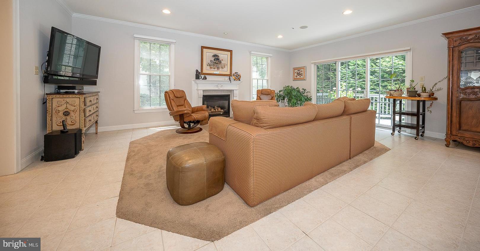 MERION HILL - Residential