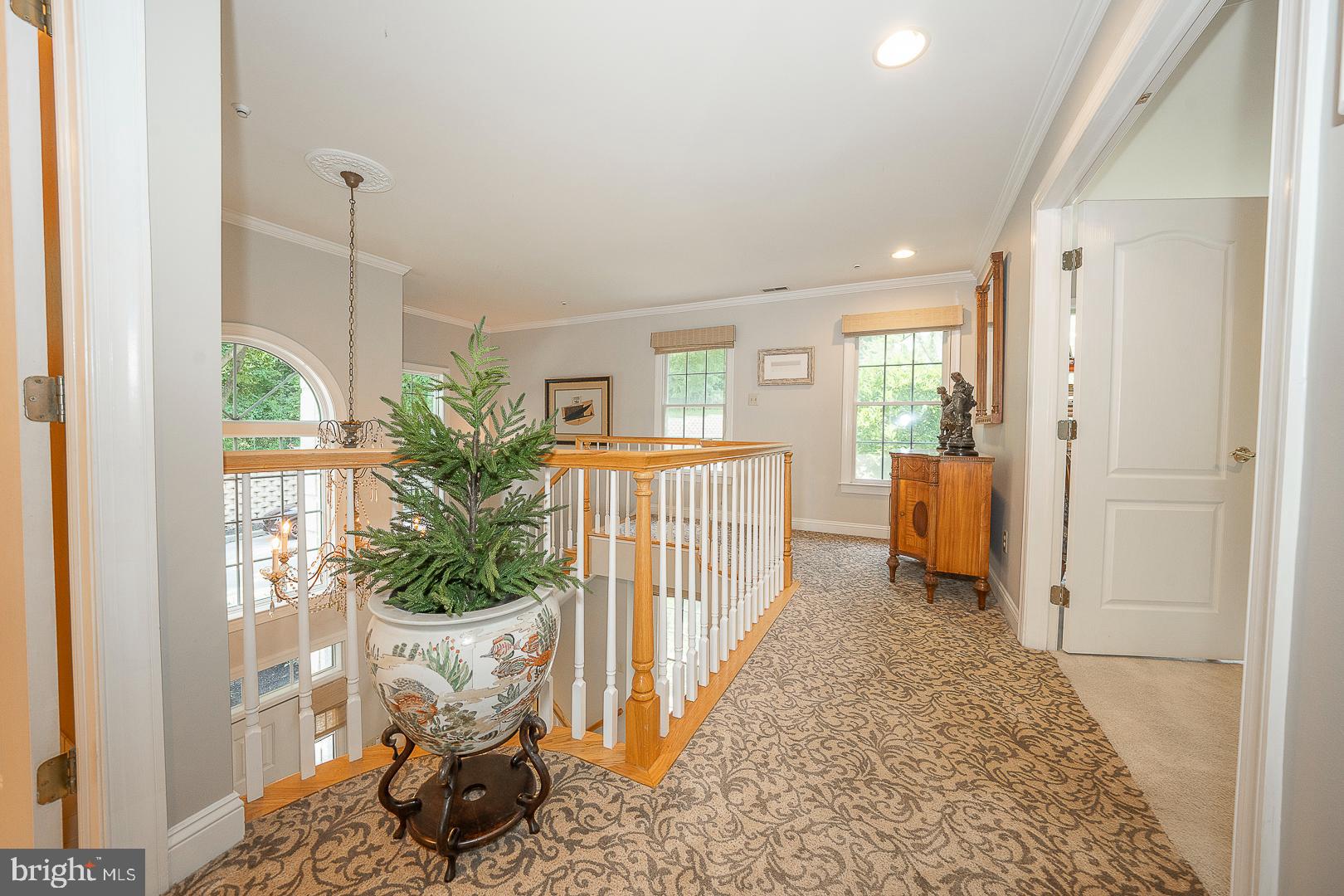 MERION HILL - Residential