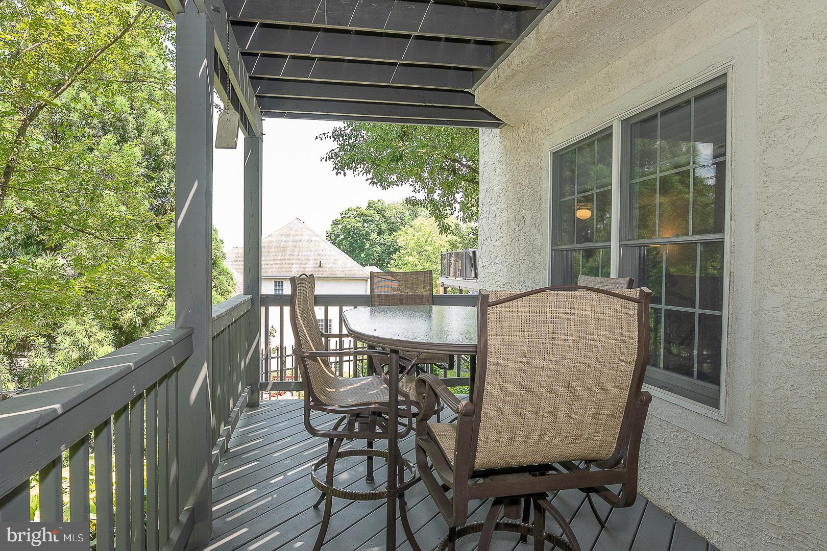 MERION HILL - Residential