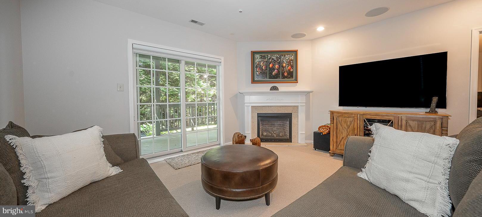 MERION HILL - Residential