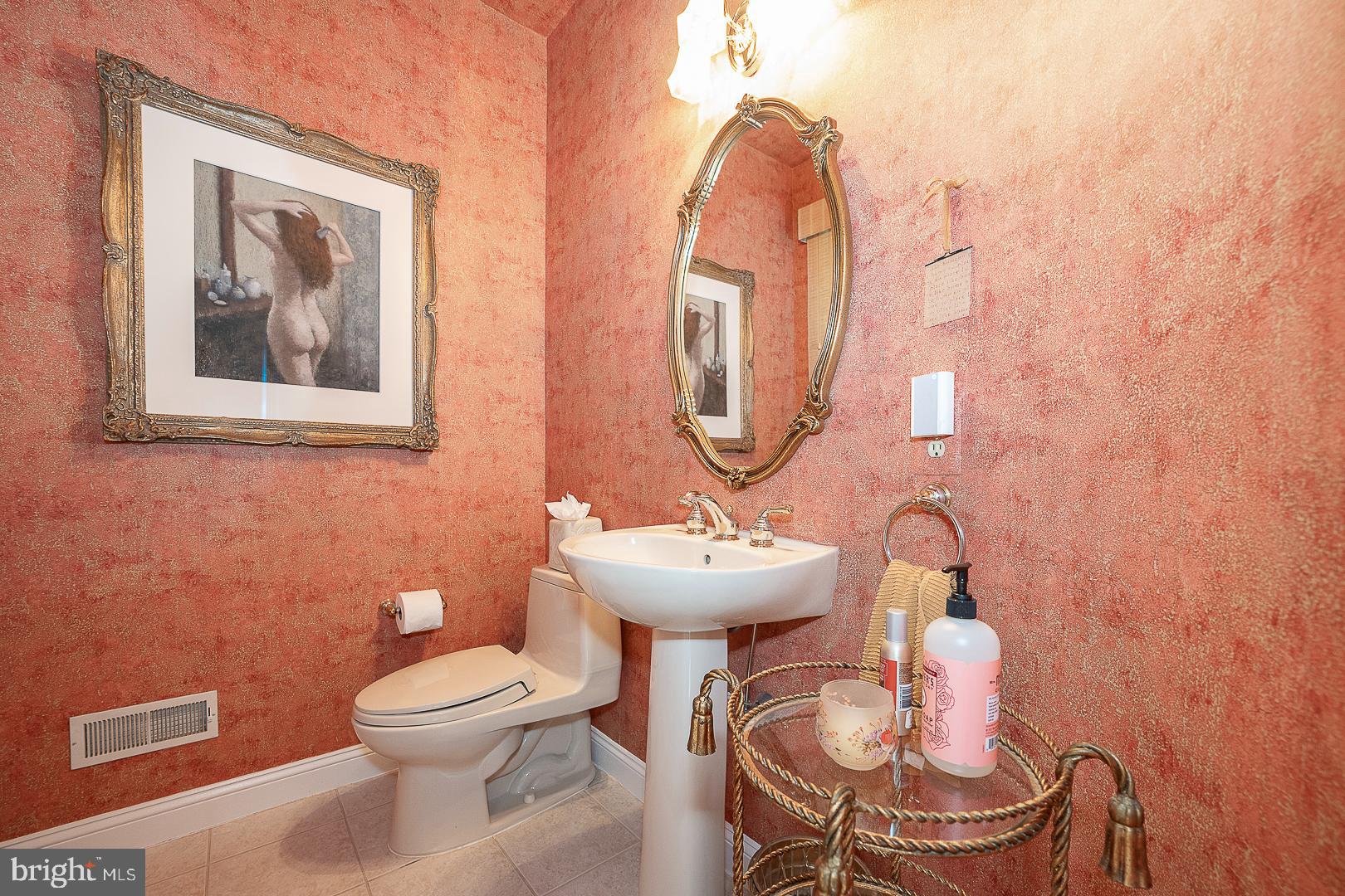 MERION HILL - Residential