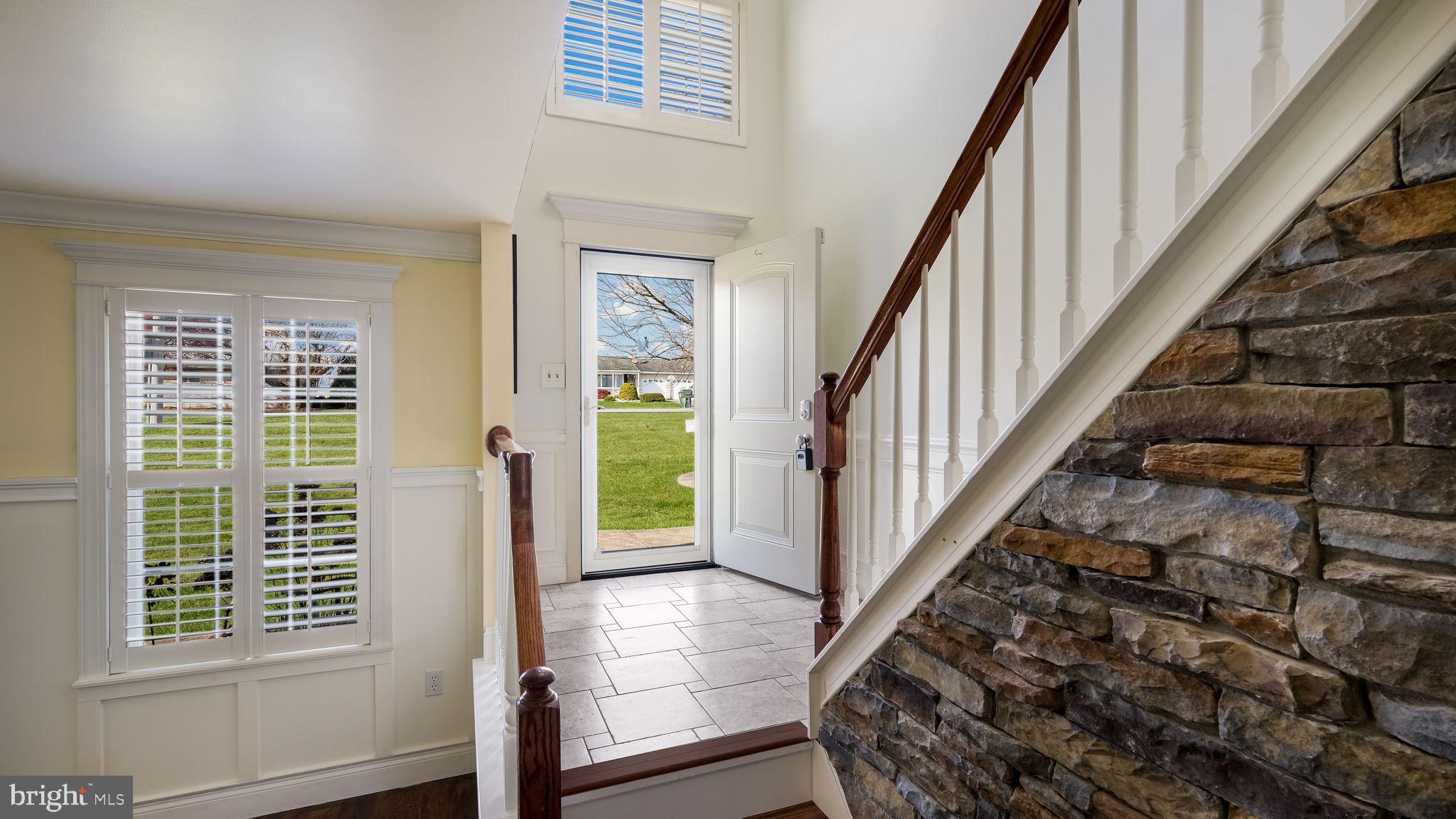 FOGELSVILLE - Residential