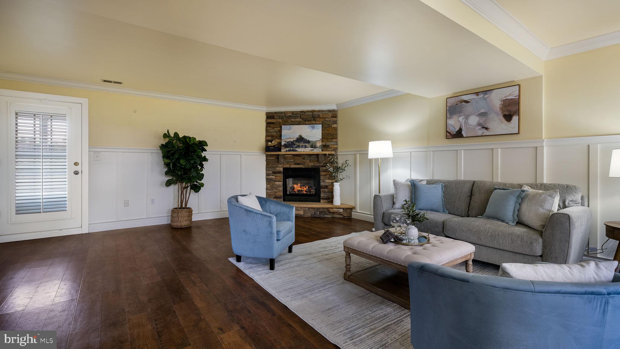 FOGELSVILLE - Residential