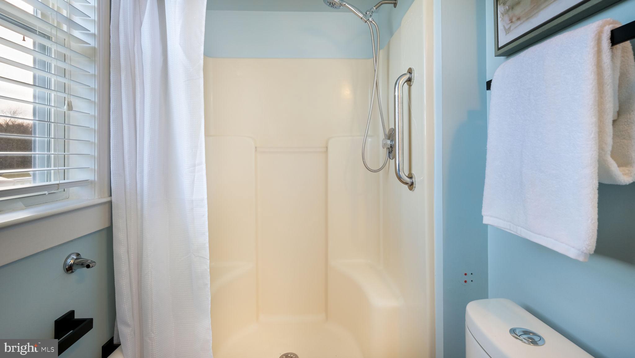 FOGELSVILLE - Residential