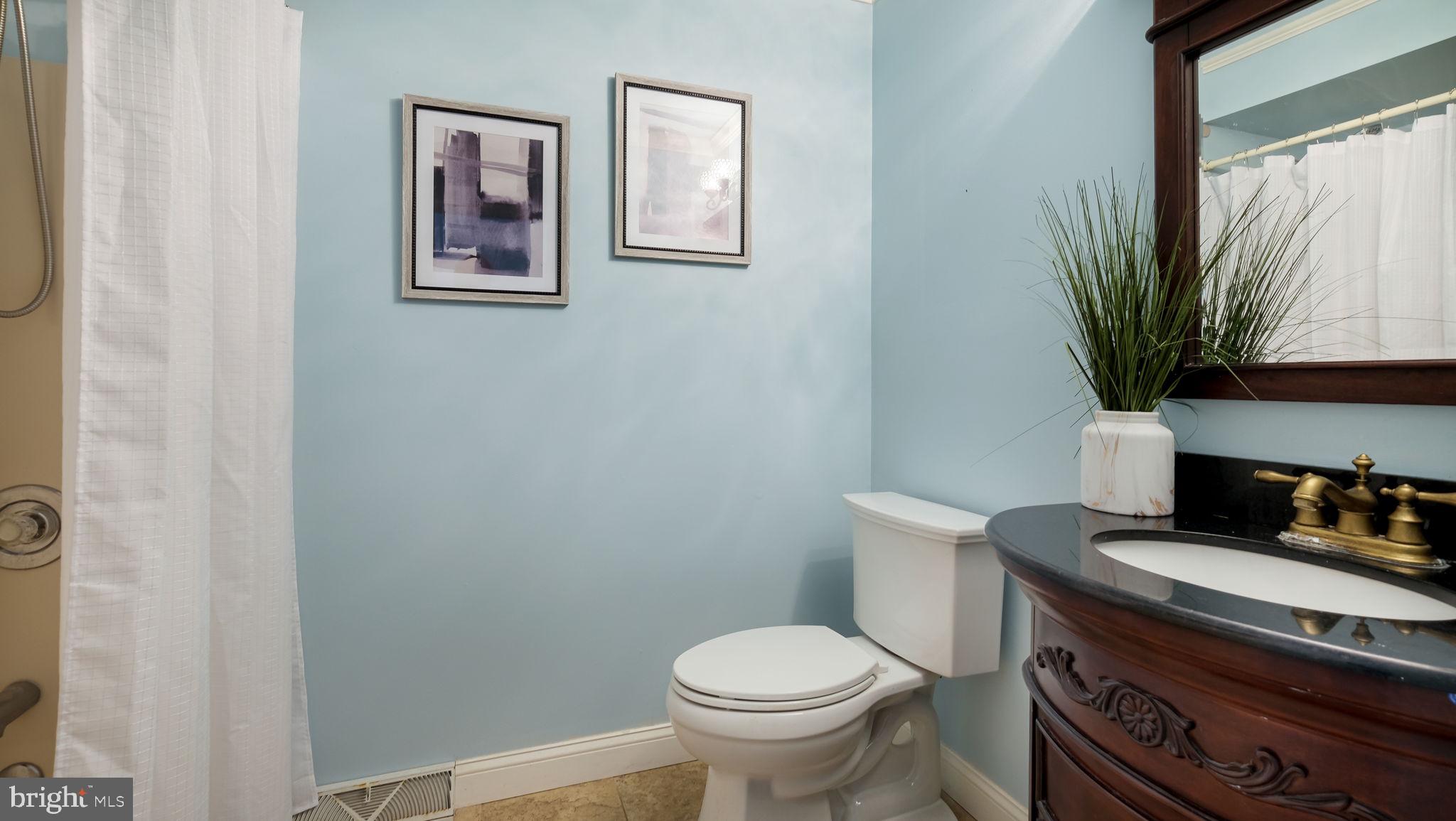 FOGELSVILLE - Residential