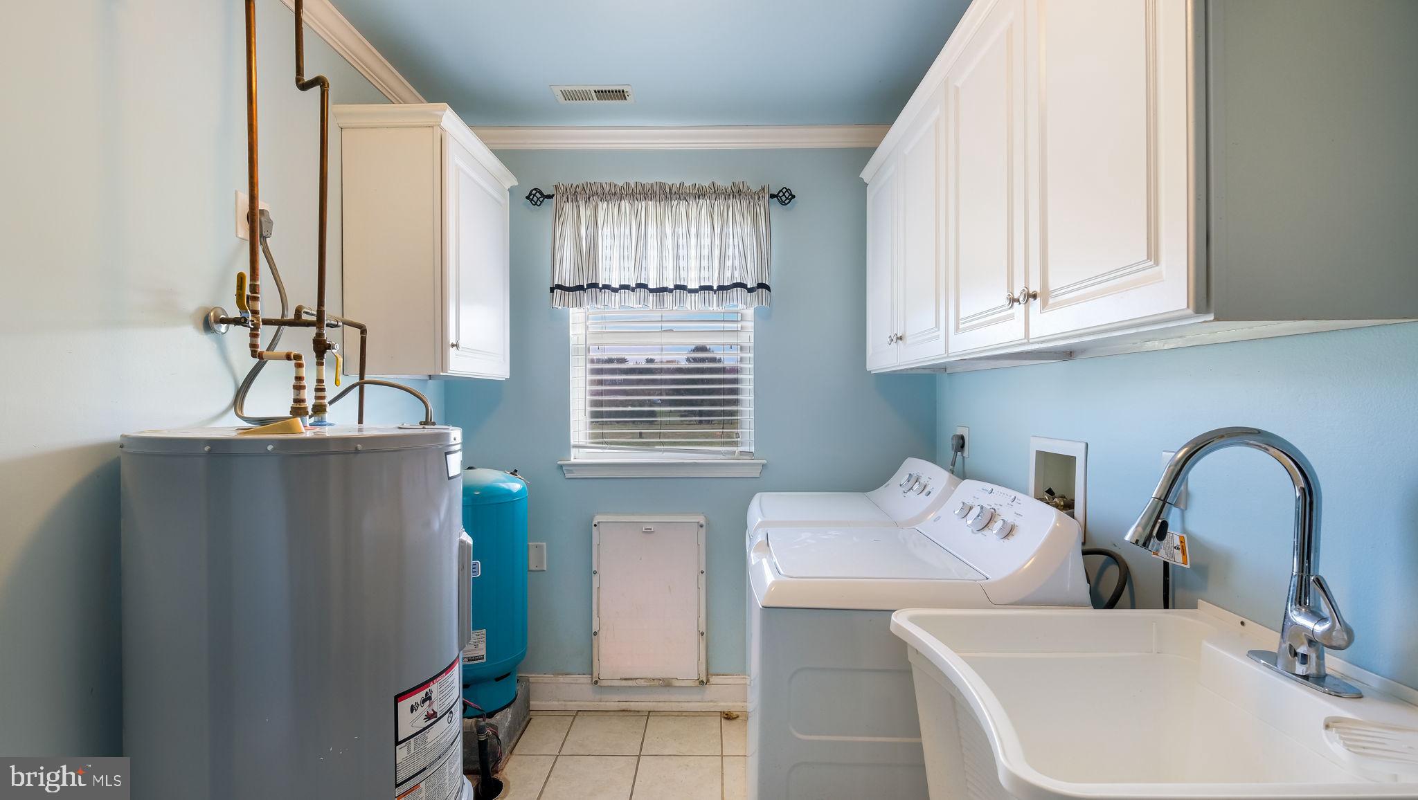 FOGELSVILLE - Residential