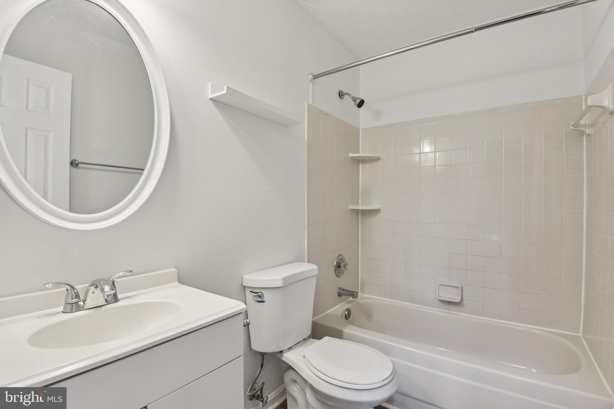 OLD FARM STATION - Residential