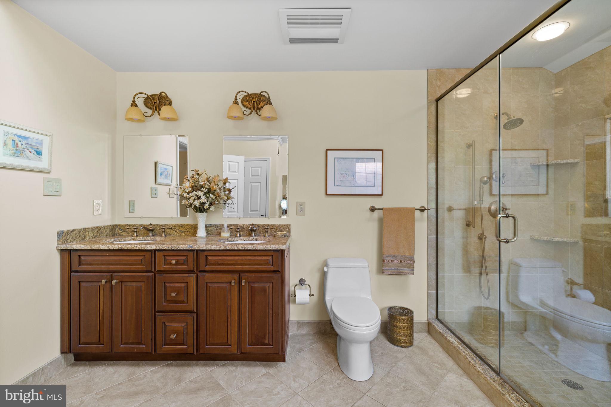 GWYNEDD KNOLL - Residential