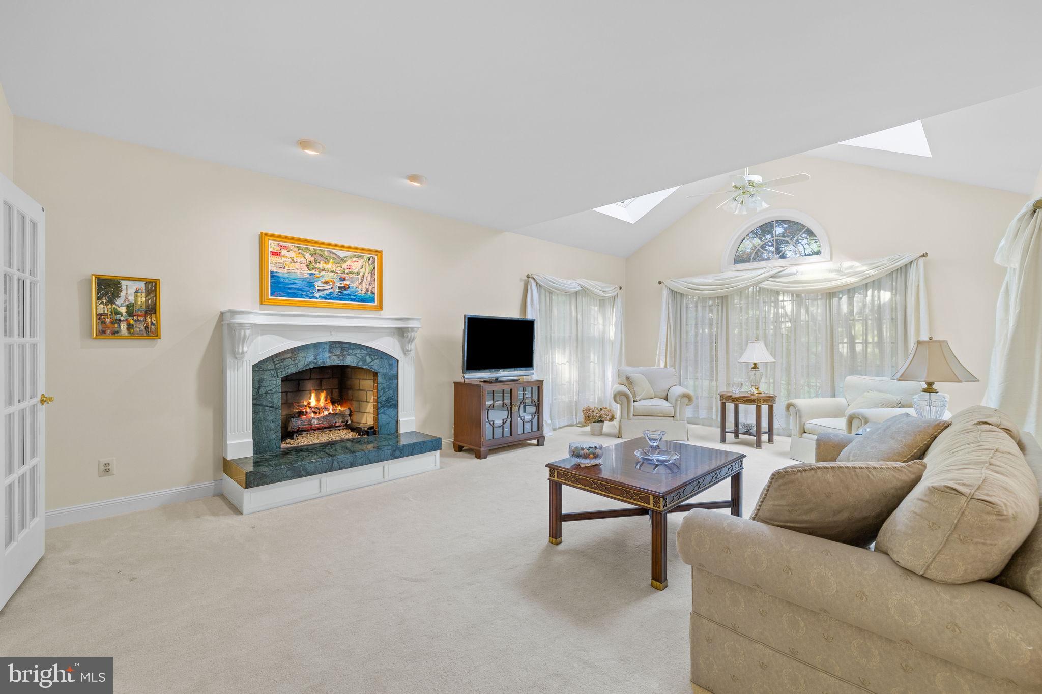 GWYNEDD KNOLL - Residential