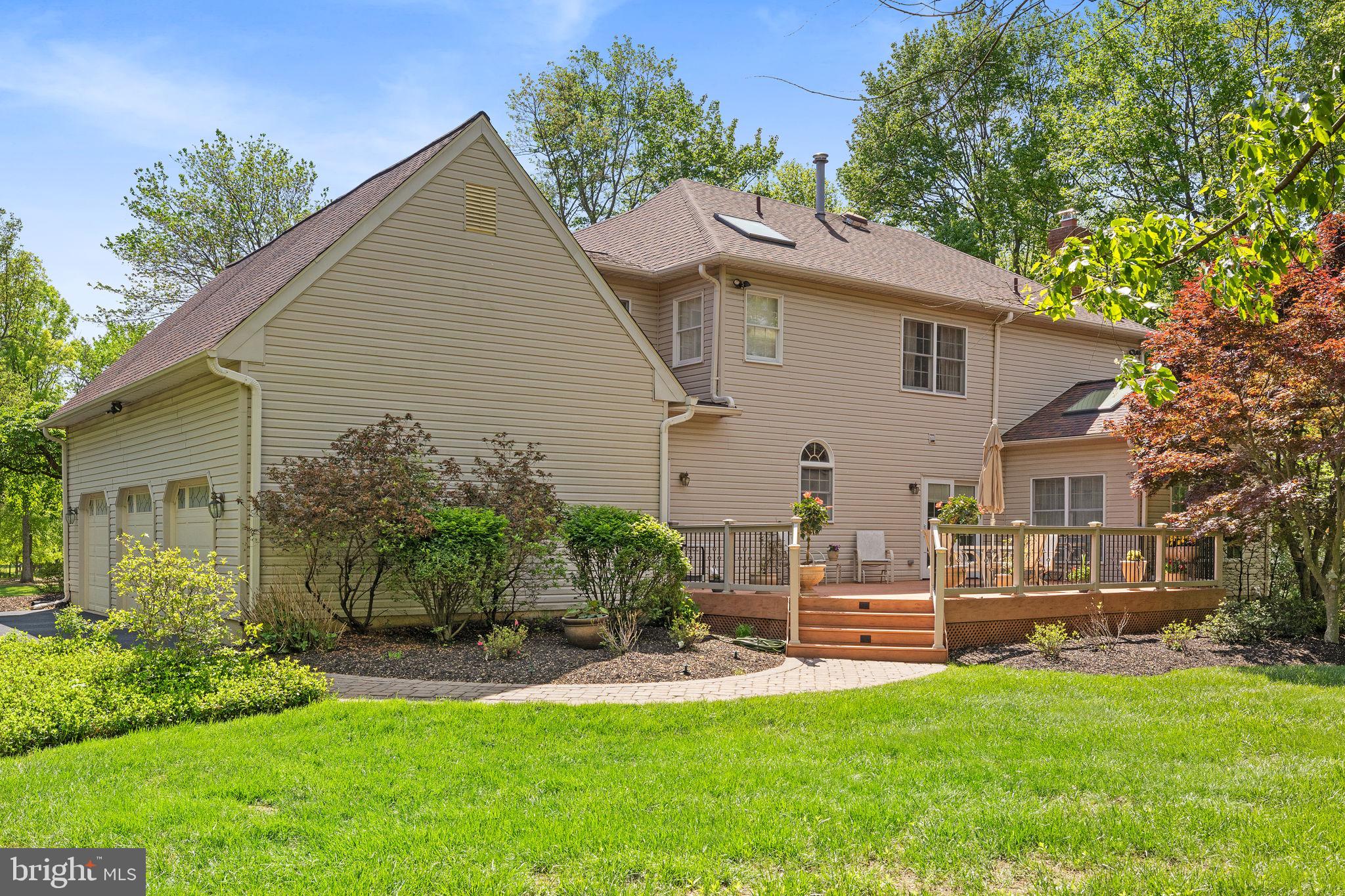 GWYNEDD KNOLL - Residential