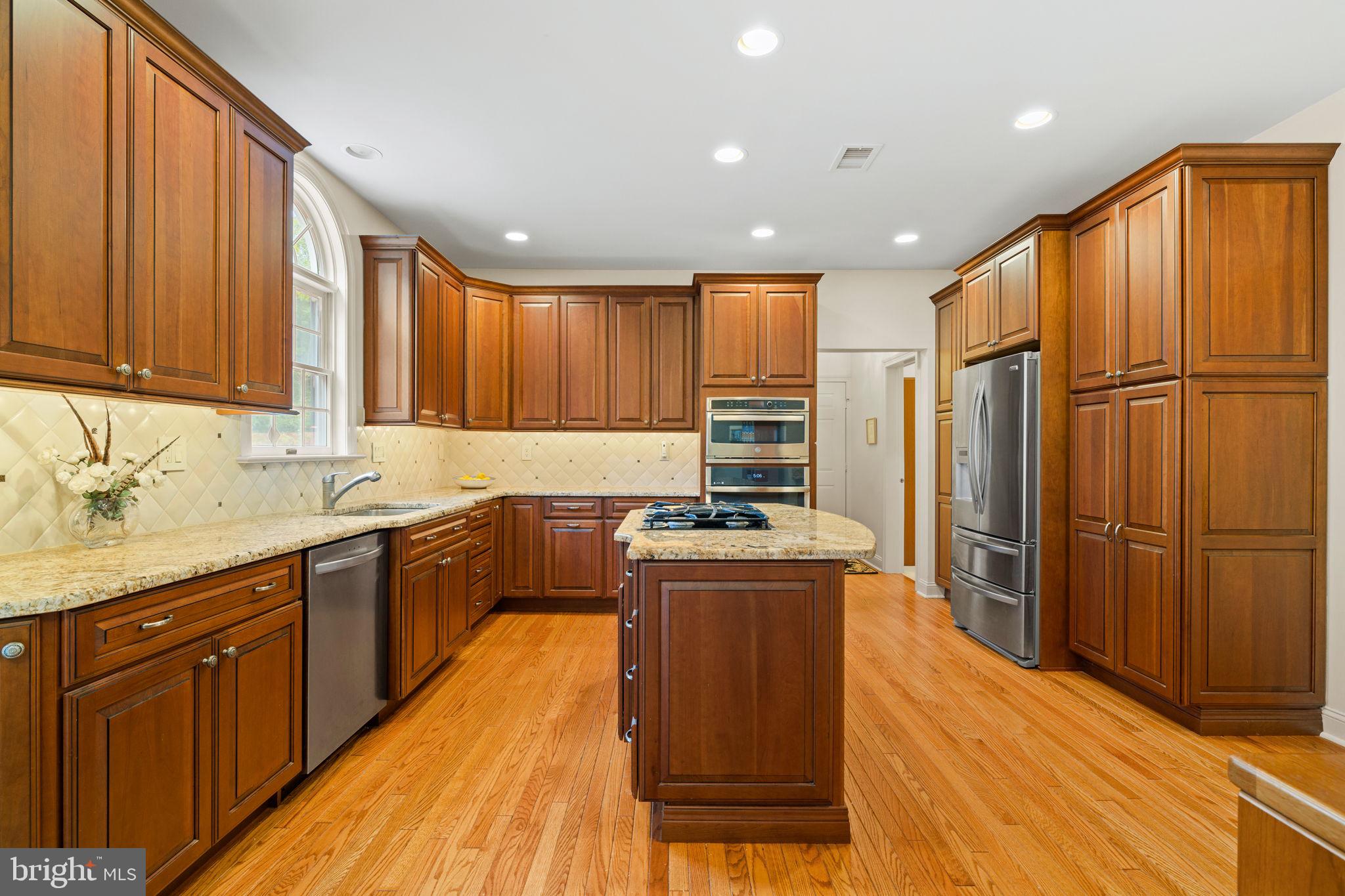 GWYNEDD KNOLL - Residential