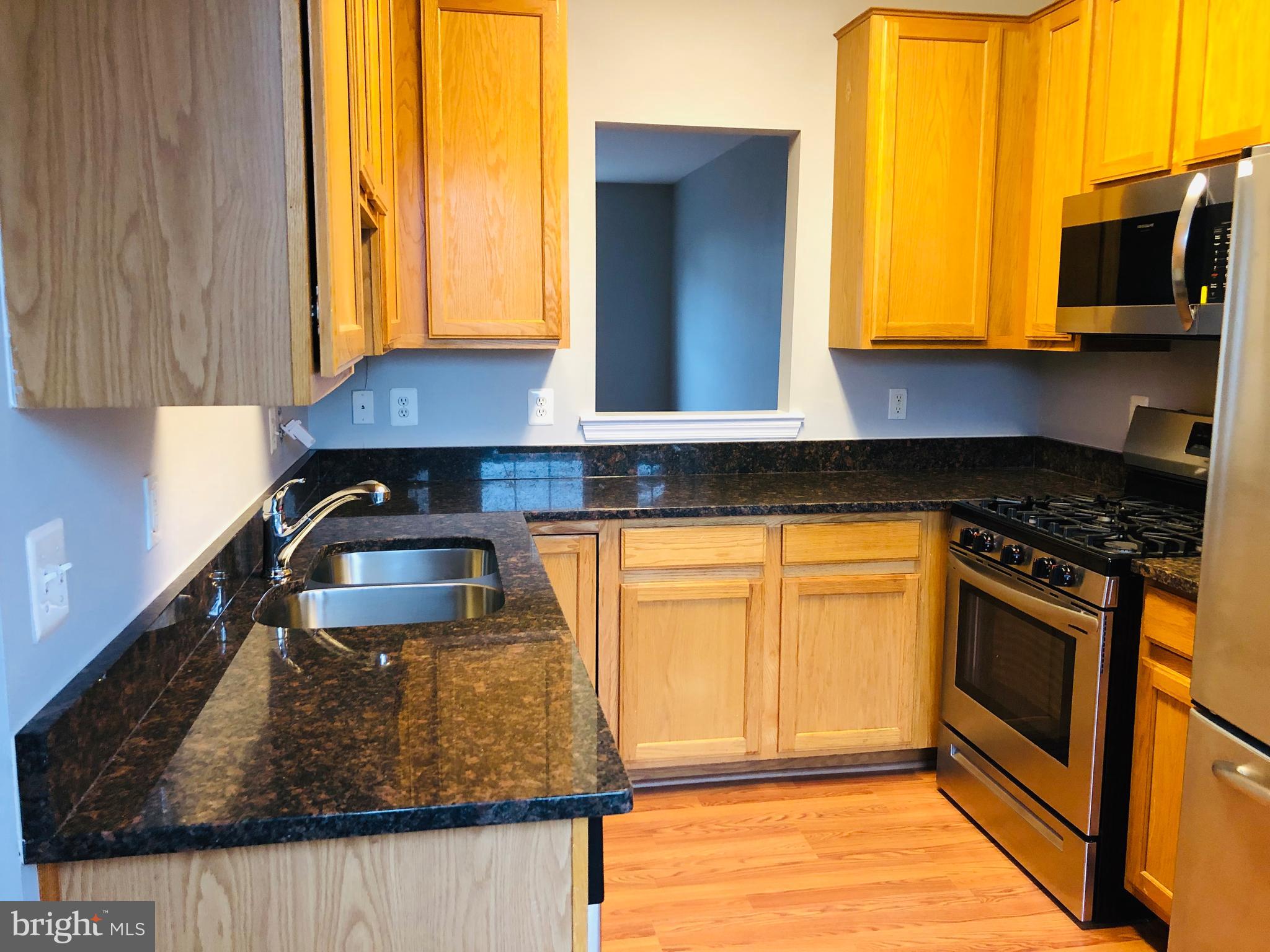 SUMMIT CREEK - Residential