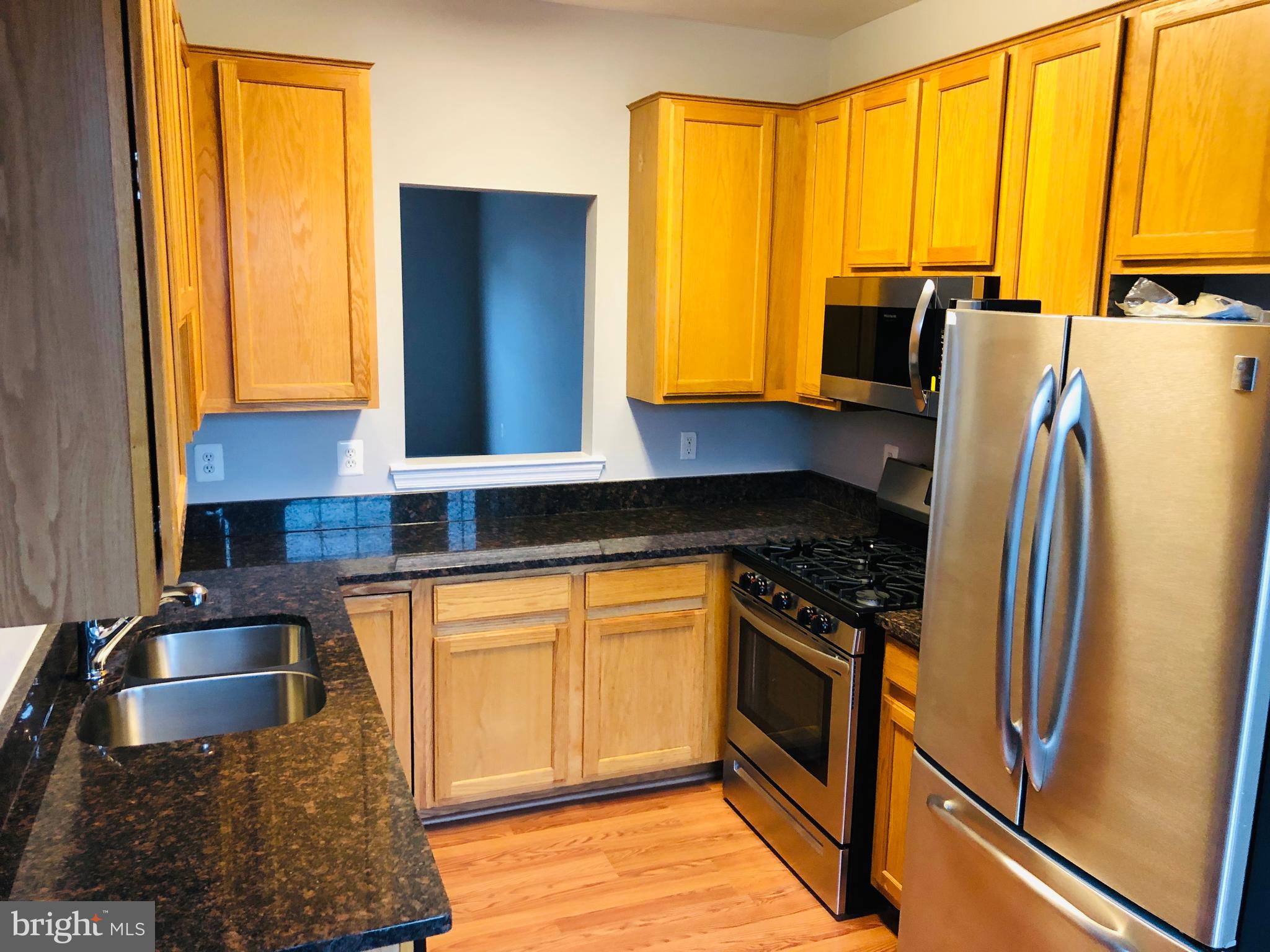 SUMMIT CREEK - Residential