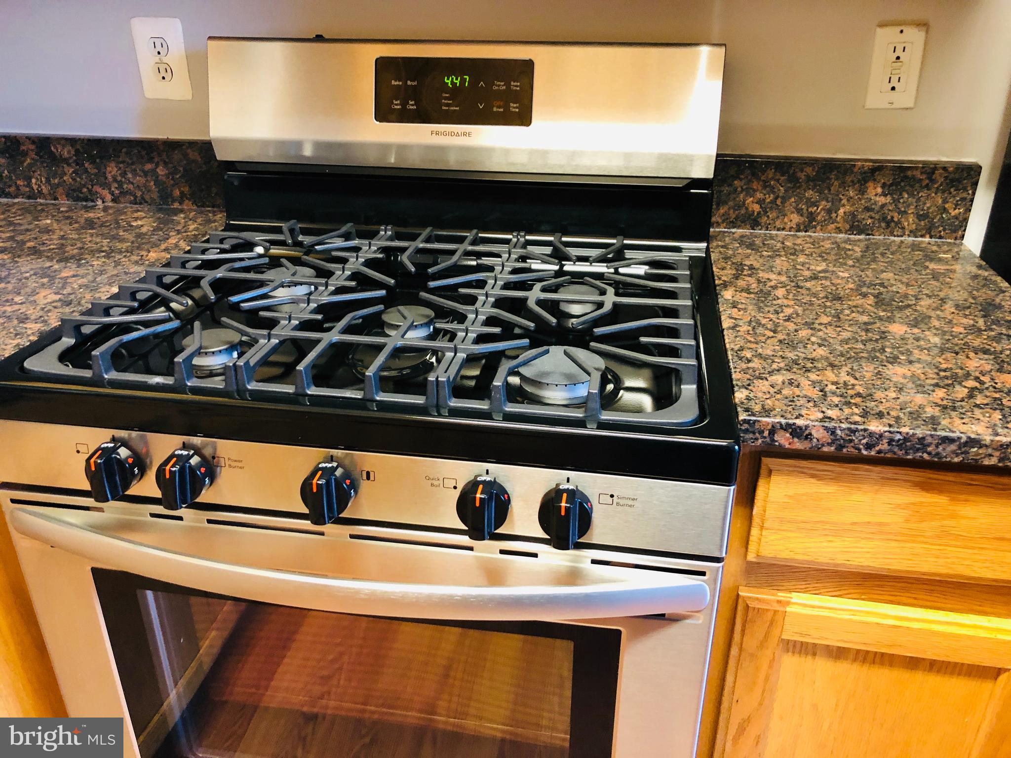 SUMMIT CREEK - Residential