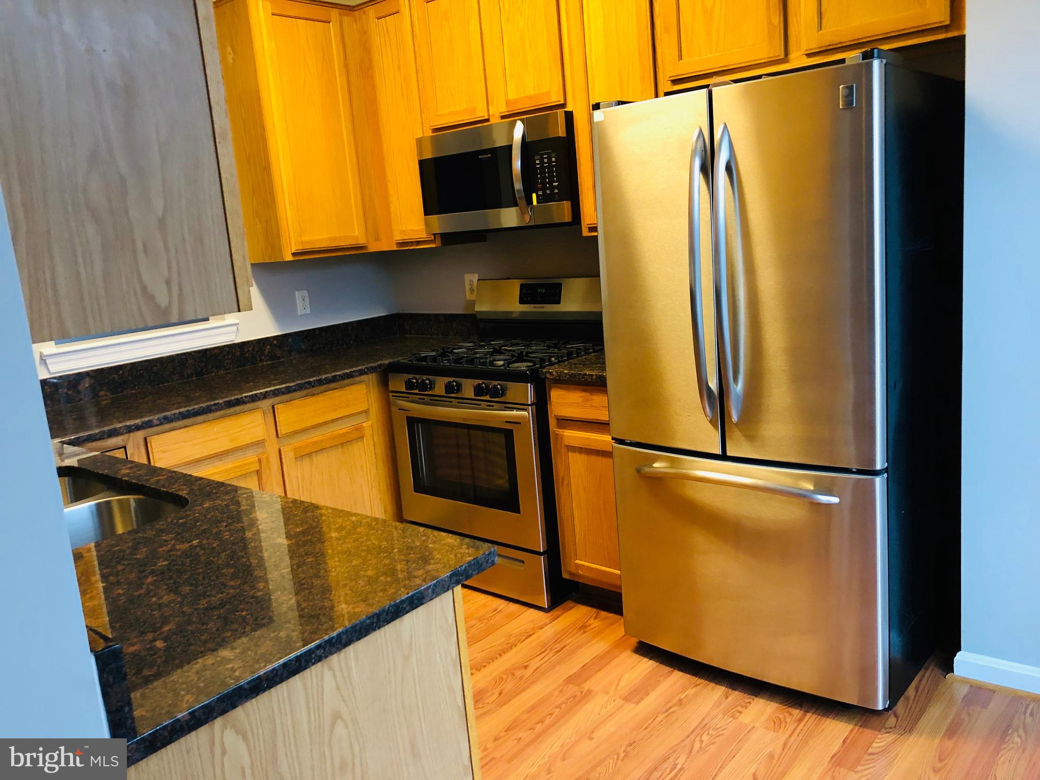 SUMMIT CREEK - Residential