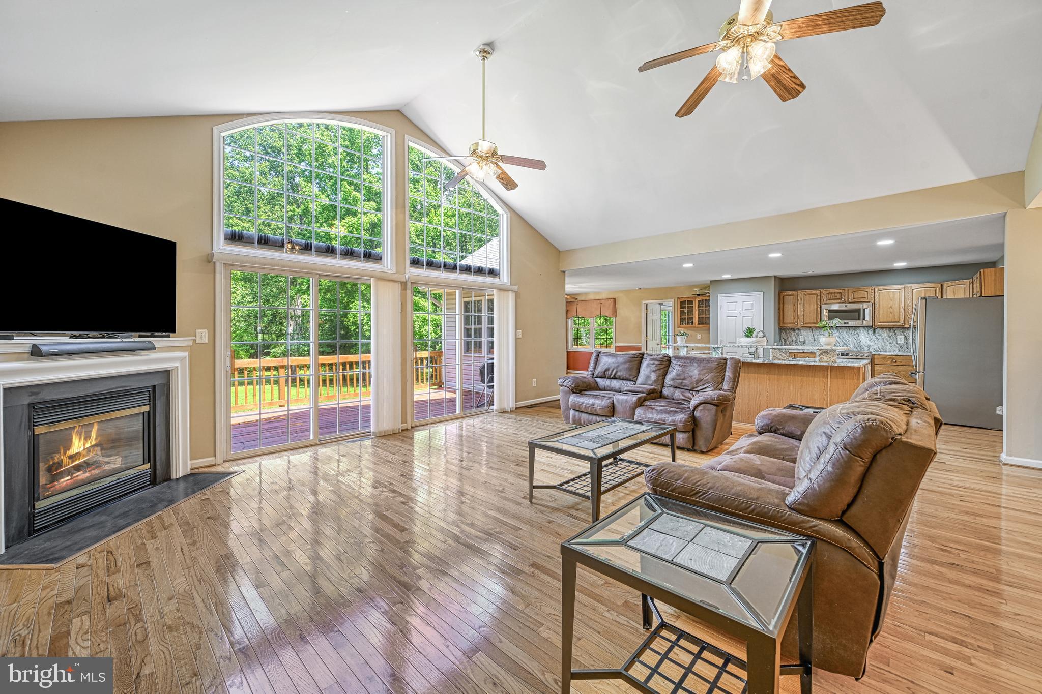 VALENTINE WOODS - Residential