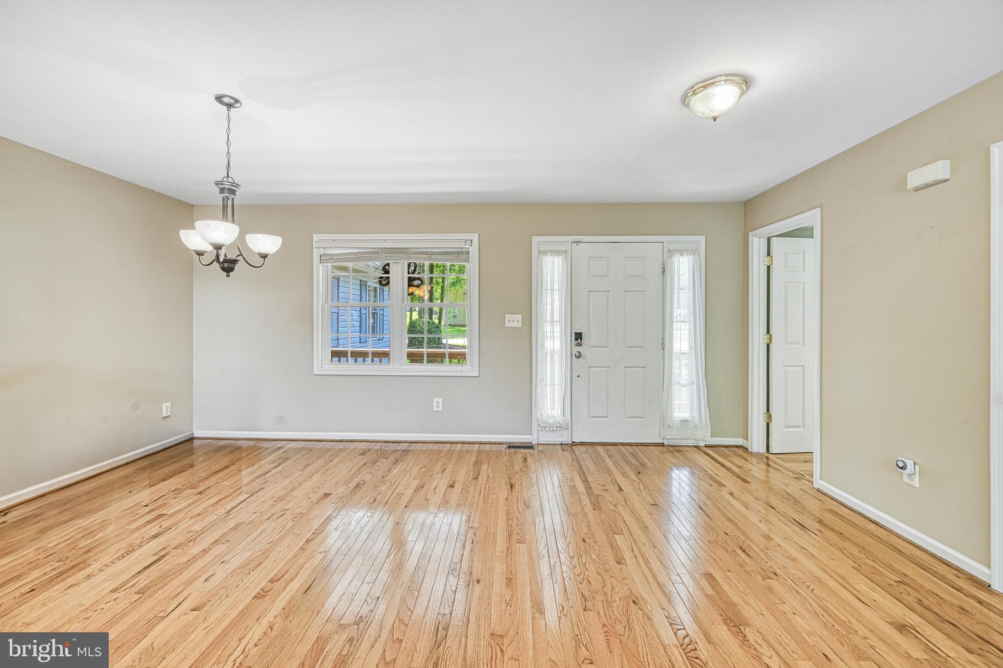 VALENTINE WOODS - Residential