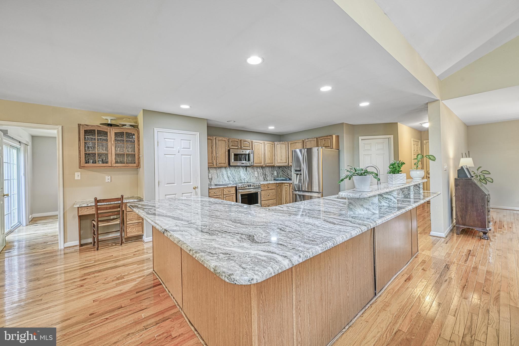 VALENTINE WOODS - Residential