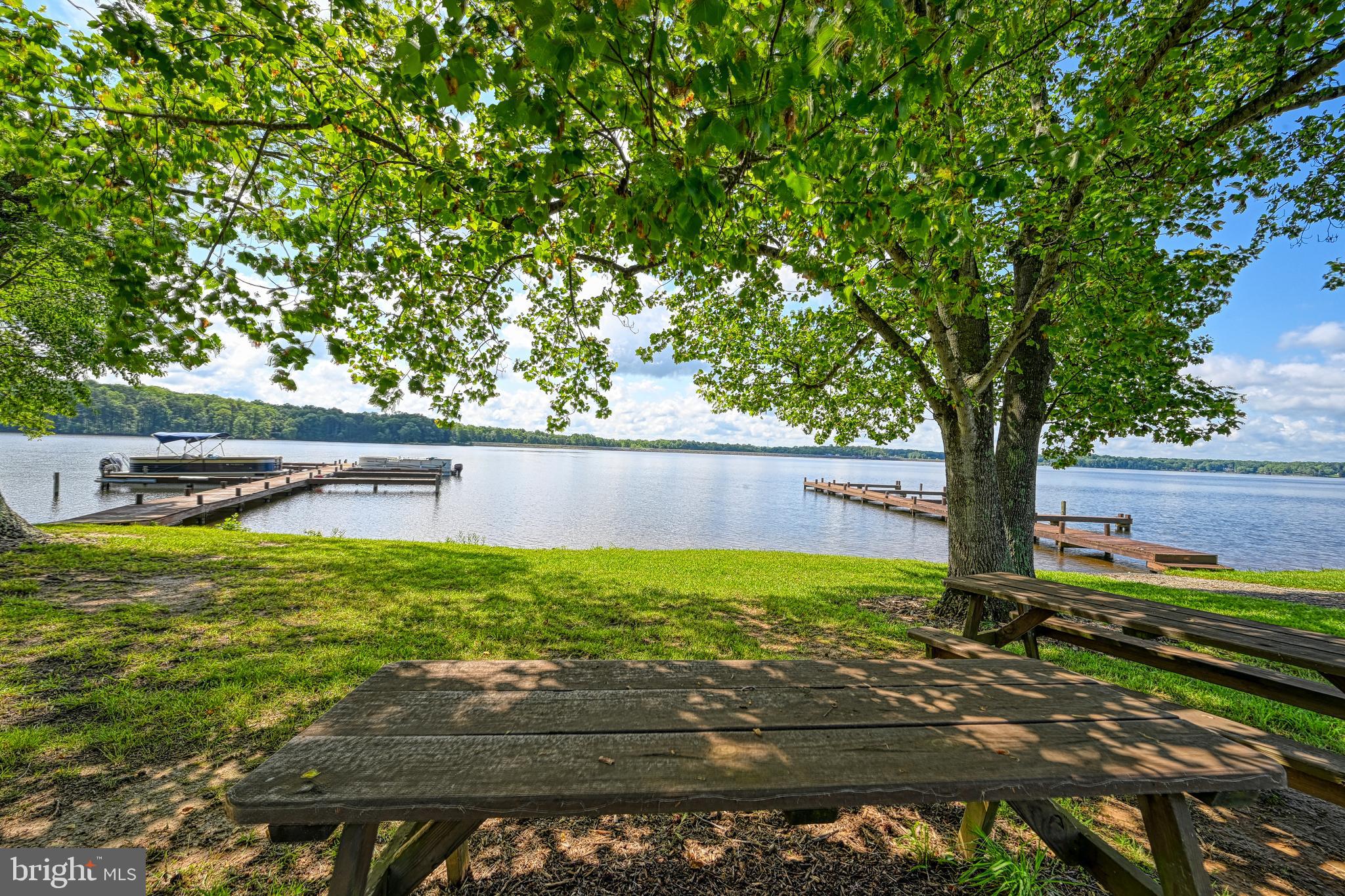 VALENTINE WOODS - Residential