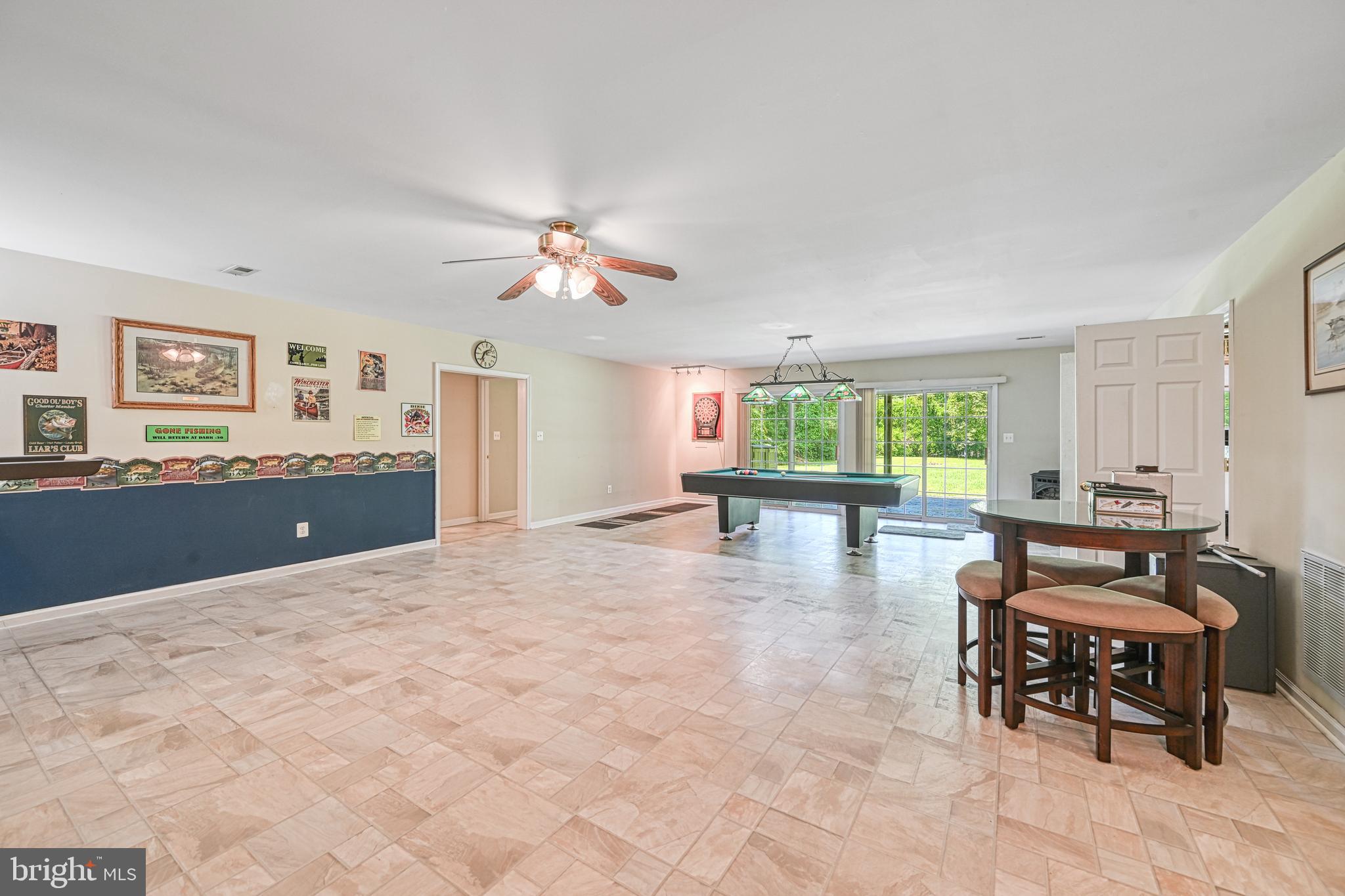 VALENTINE WOODS - Residential