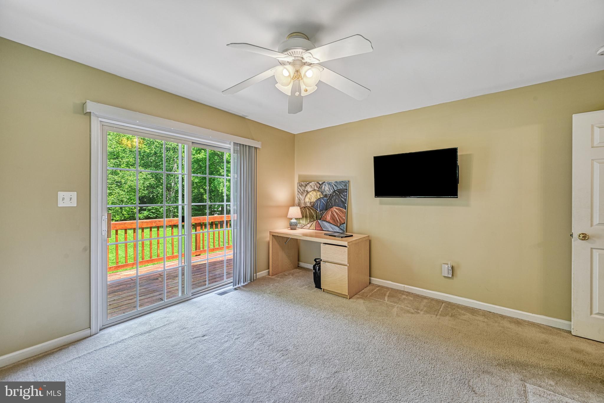 VALENTINE WOODS - Residential