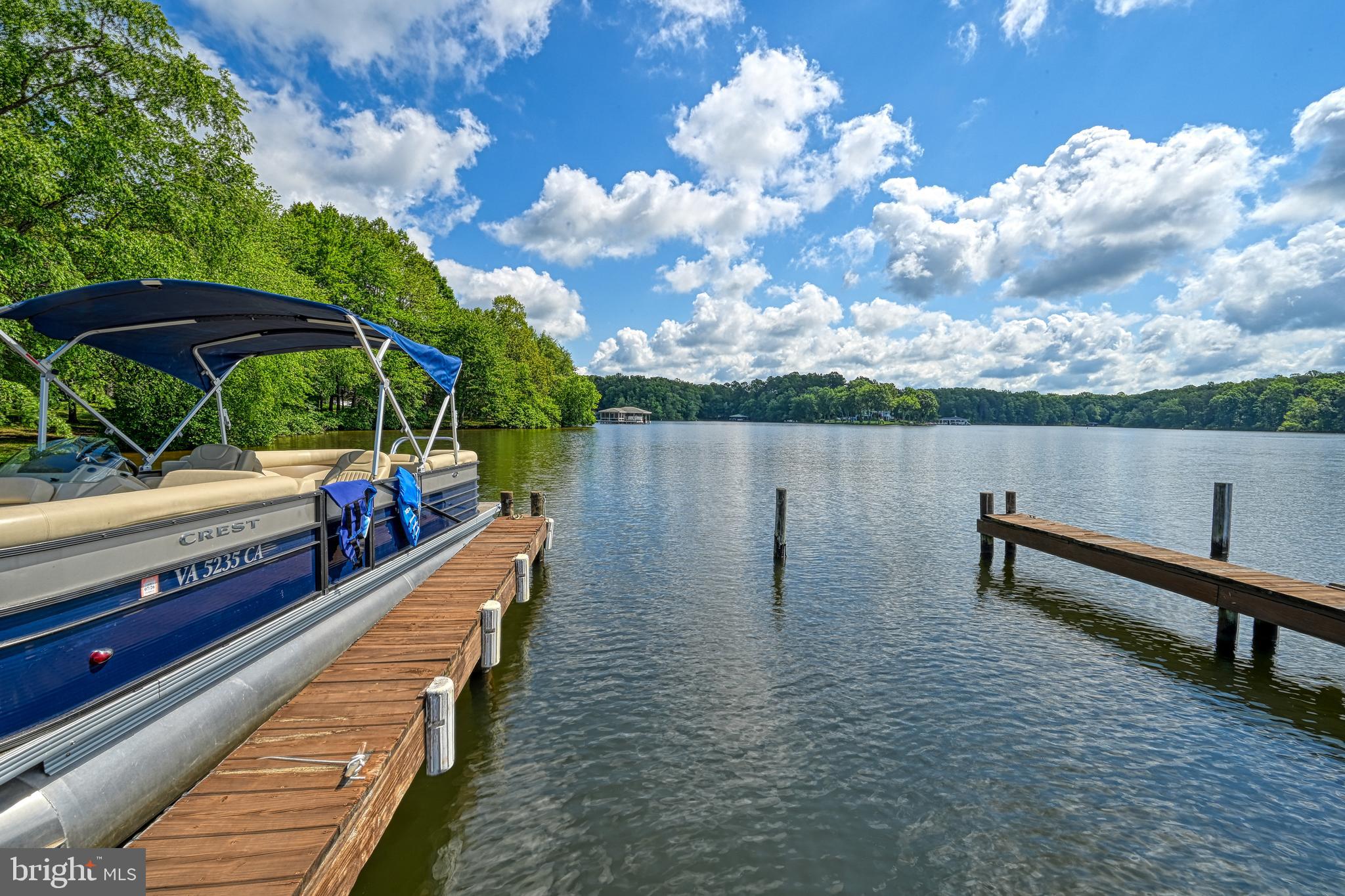 VALENTINE WOODS - Residential