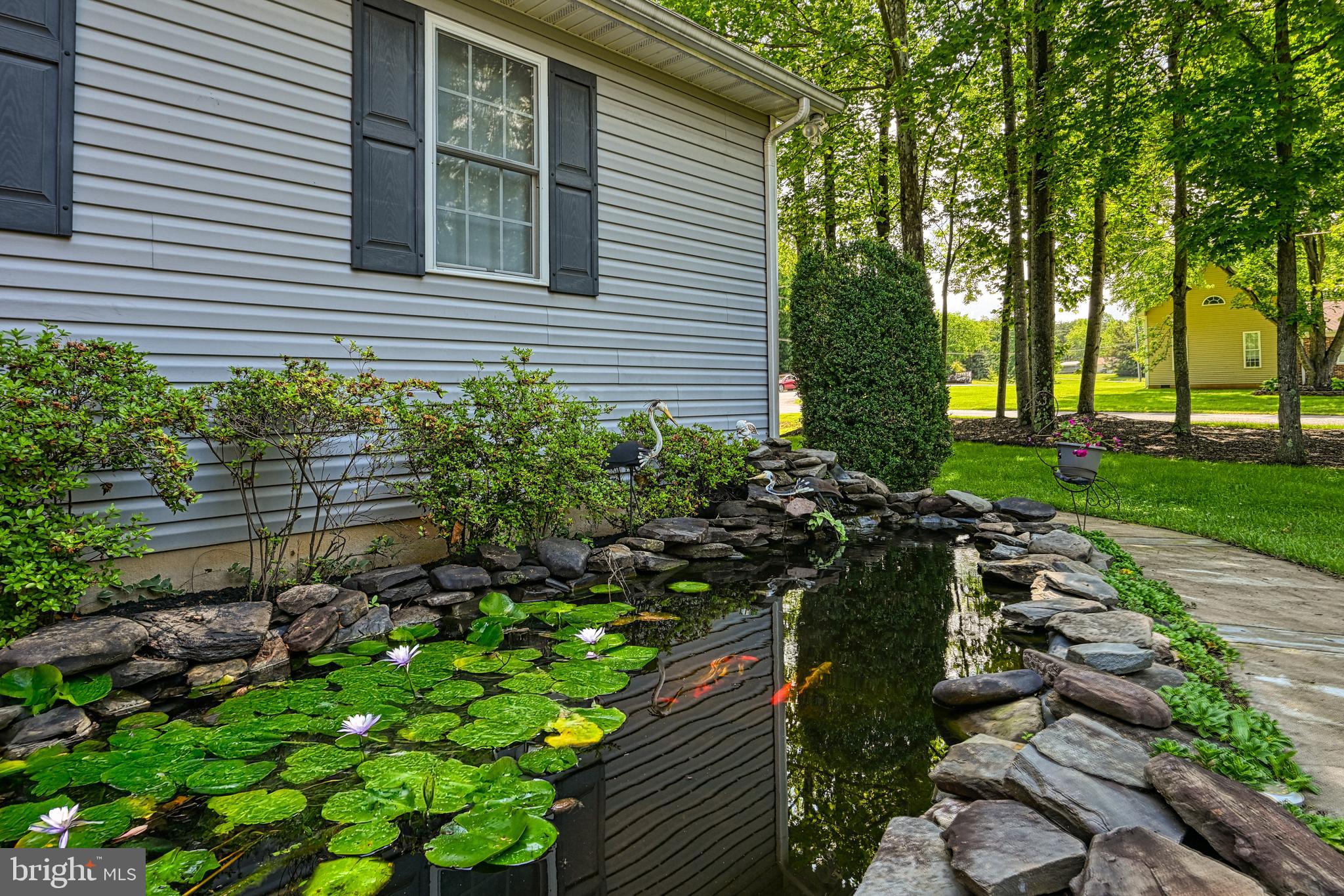 VALENTINE WOODS - Residential