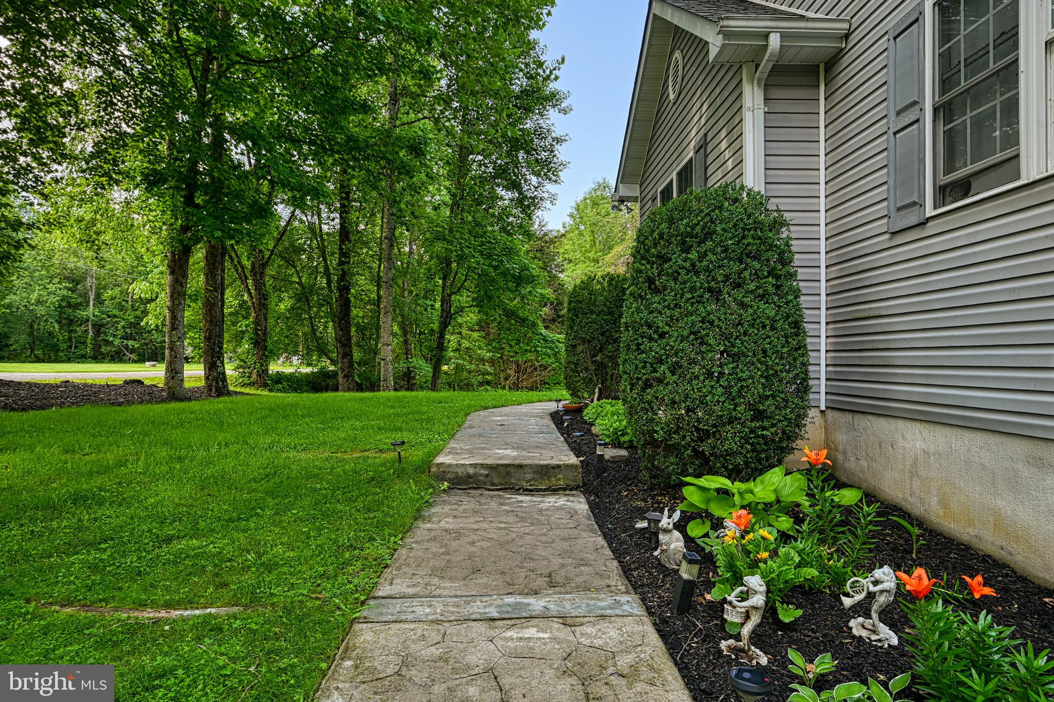 VALENTINE WOODS - Residential