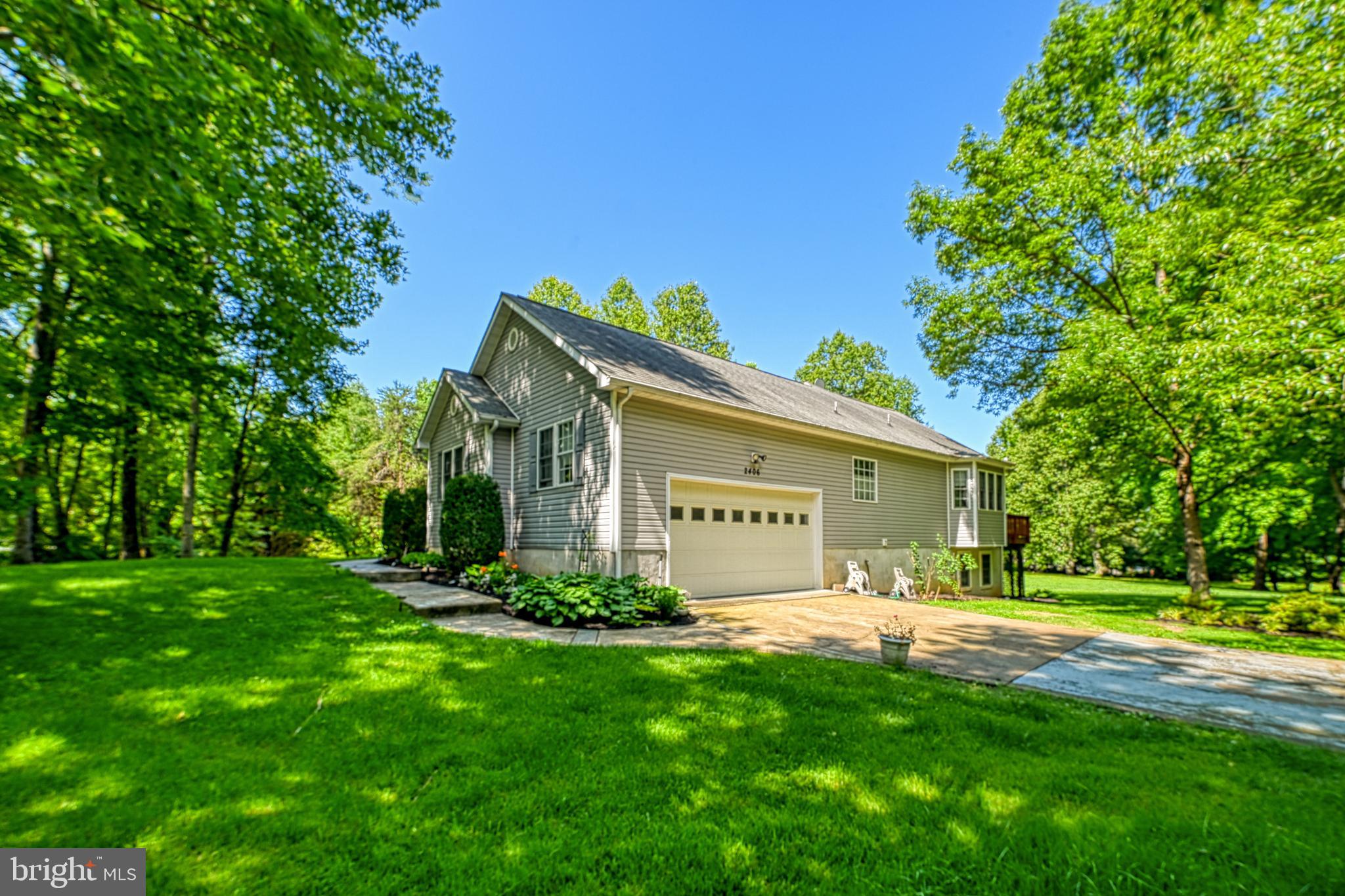 VALENTINE WOODS - Residential